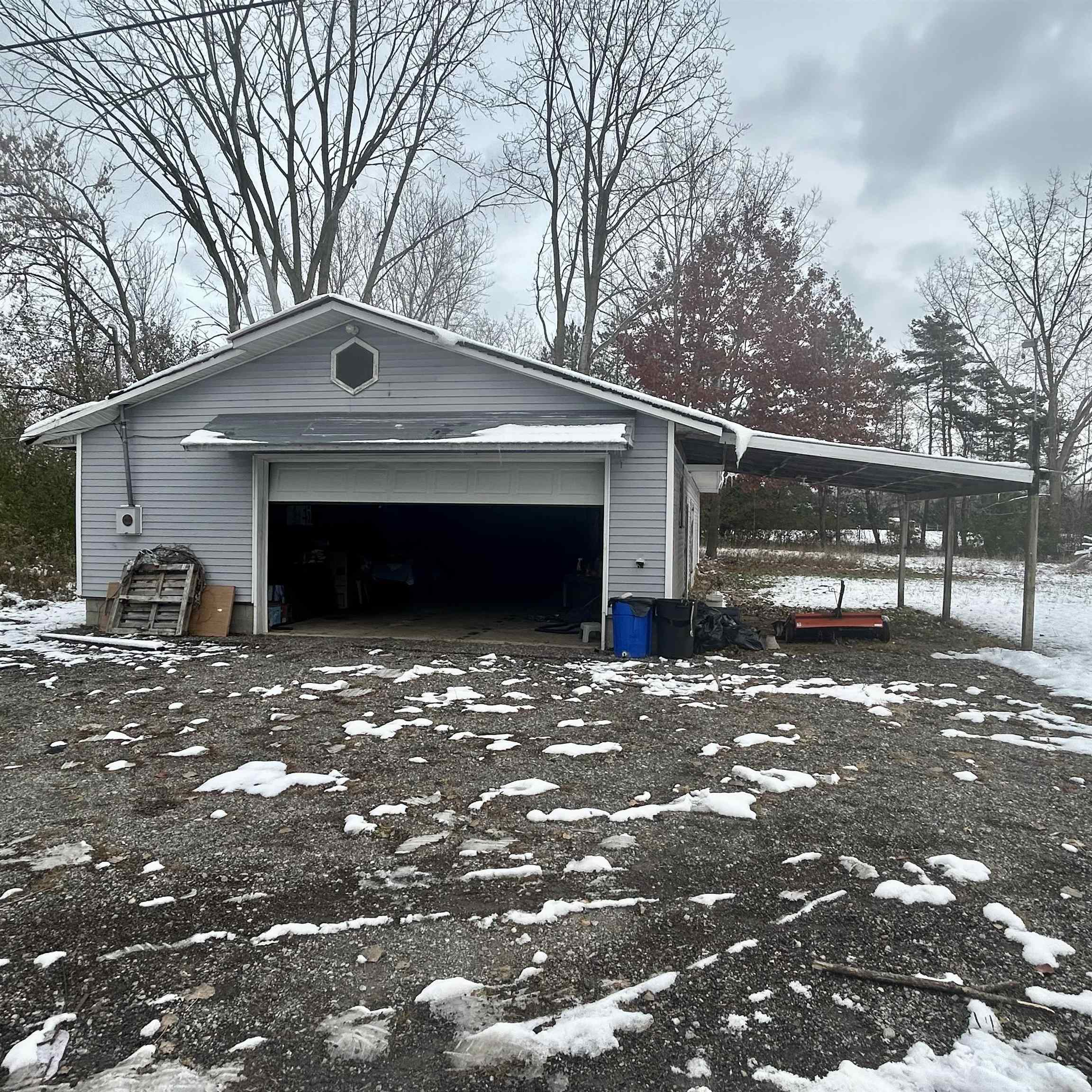 Homes for sale in Freeland, MI | 10832 Carter Rd, Freeland, MI 48623 | MLS# 50194108