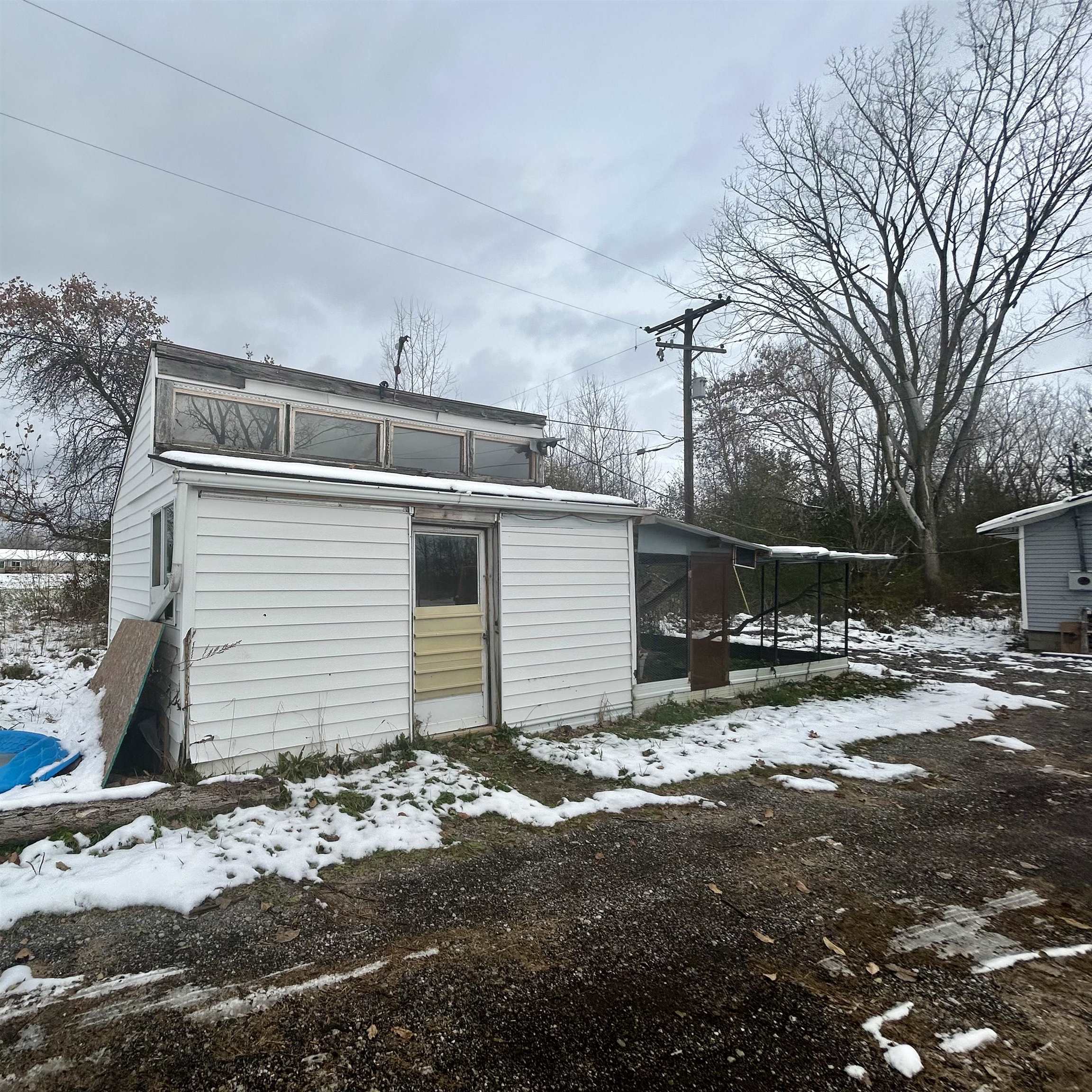 Homes for sale in Freeland, MI | 10832 Carter Rd, Freeland, MI 48623 | MLS# 50194108