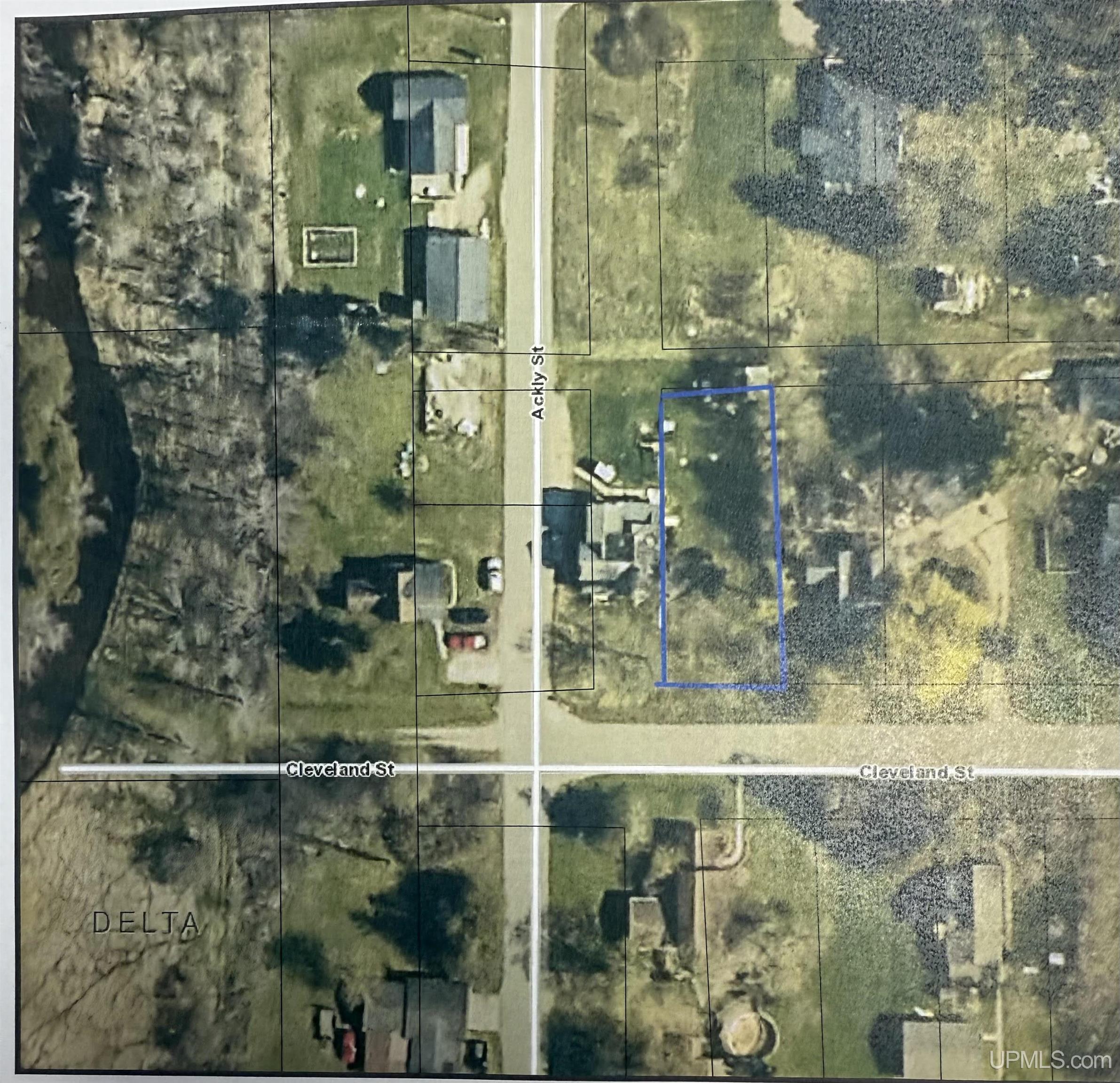 10404 Ackley Street - Real estate property