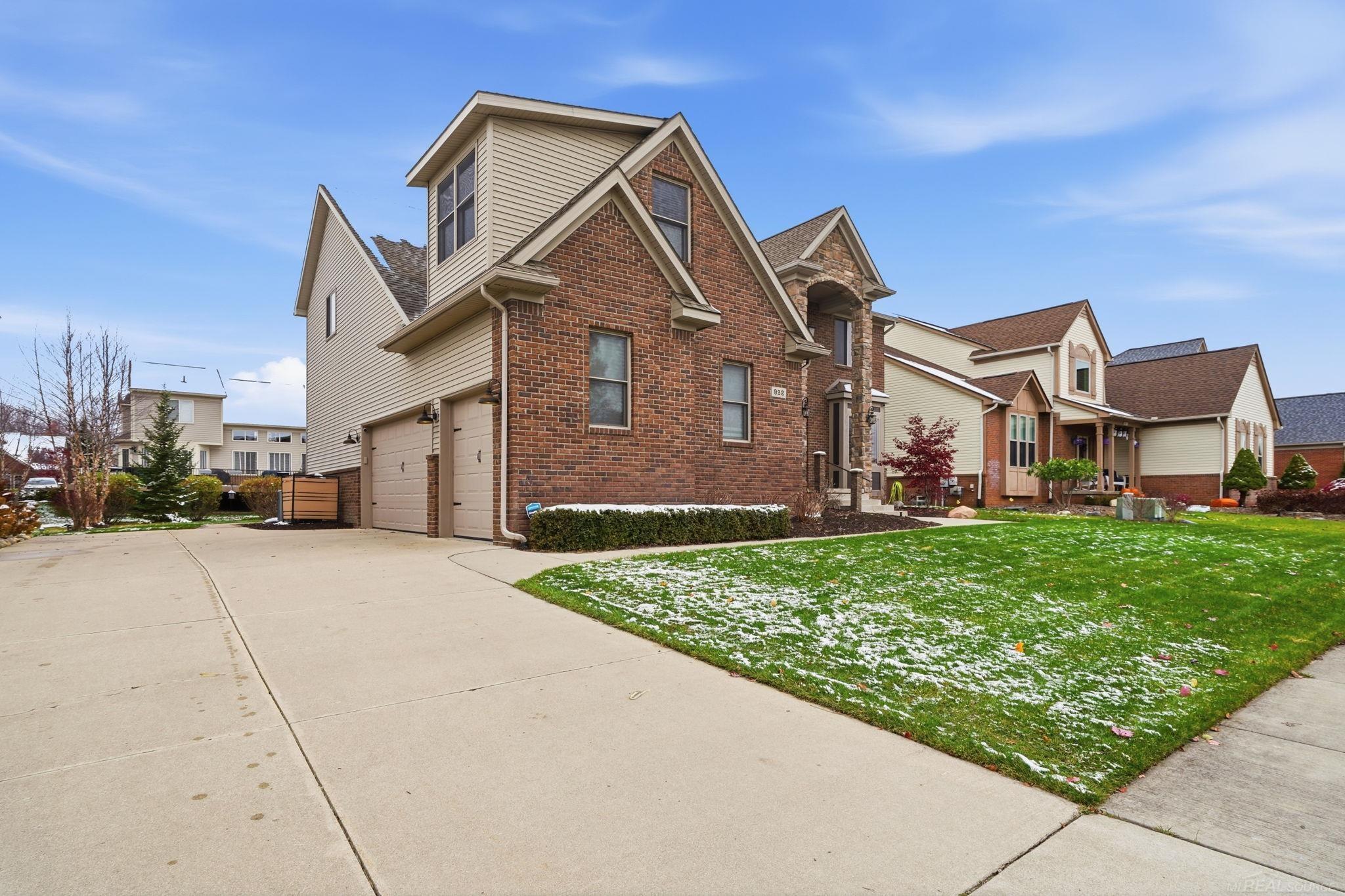 Homes for sale in Oxford, MI | 922 Chelsea Blvd, Oxford, MI 48371 | MLS# 50194149