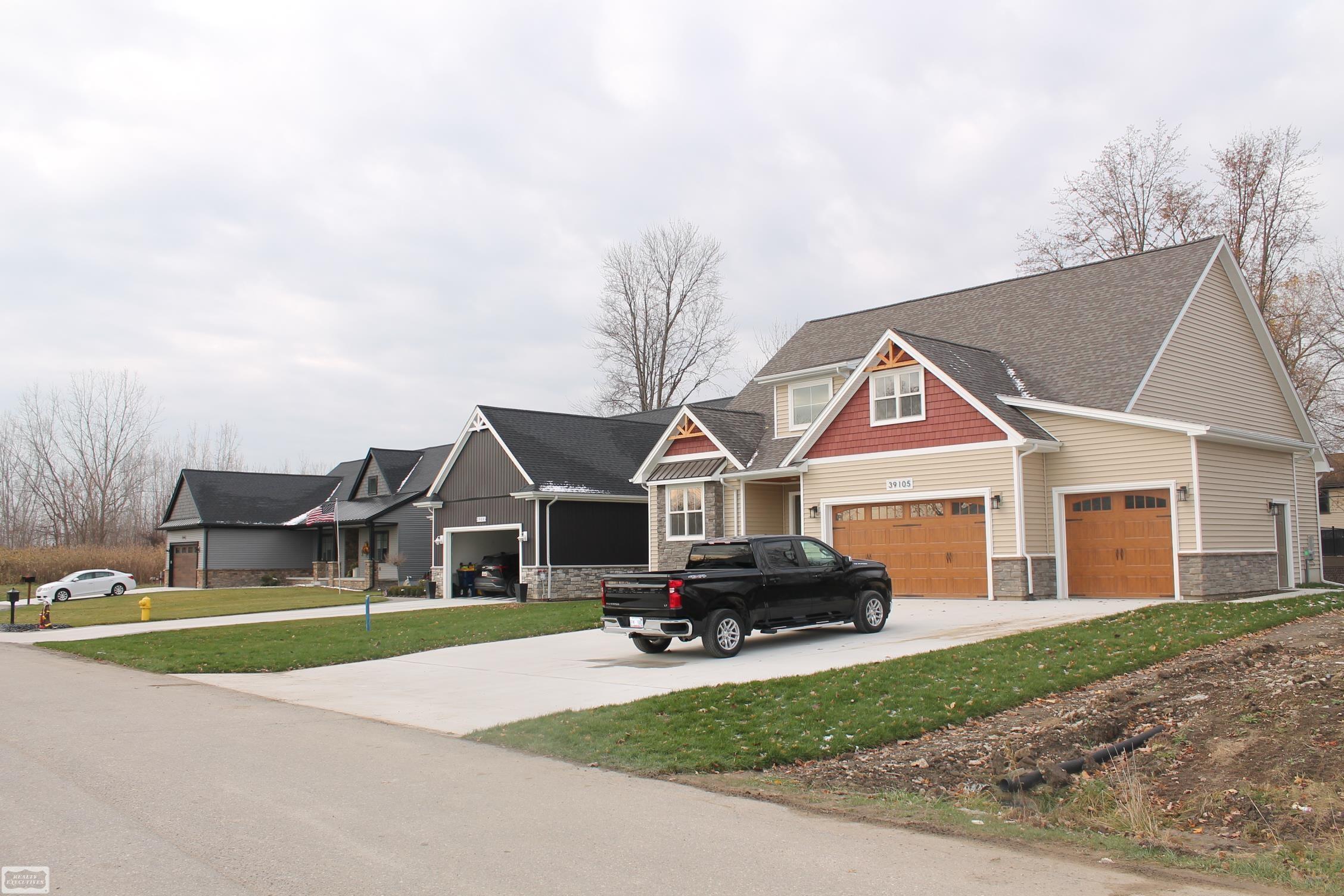 Homes for sale in Harrison Twp, MI | 39105 Chart St, Harrison Twp, MI 48045 | MLS# 50194158