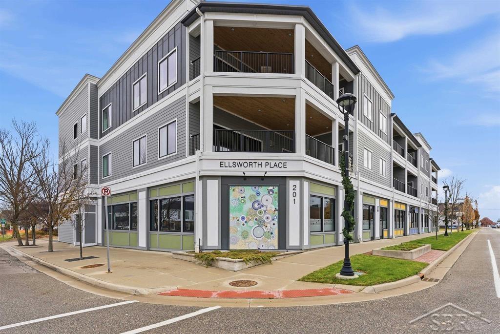 Homes for sale in Midland, MI | 201 E Ellsworth St #302, Midland, MI 48640 | MLS# 50194173