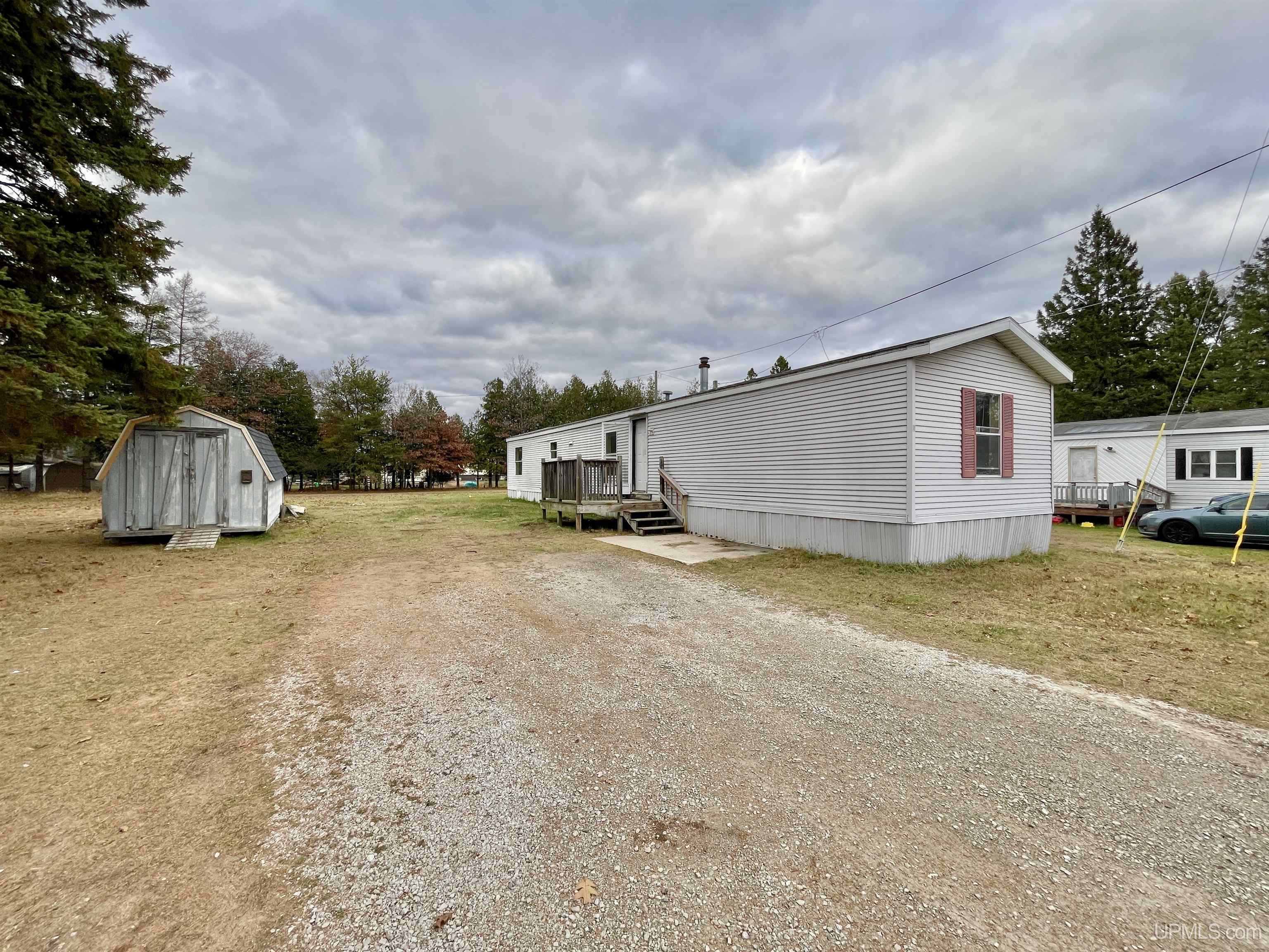 Homes for sale in Gladstone, MI | 8467 P5 Rd, Gladstone, MI 49837 | MLS# 50194220