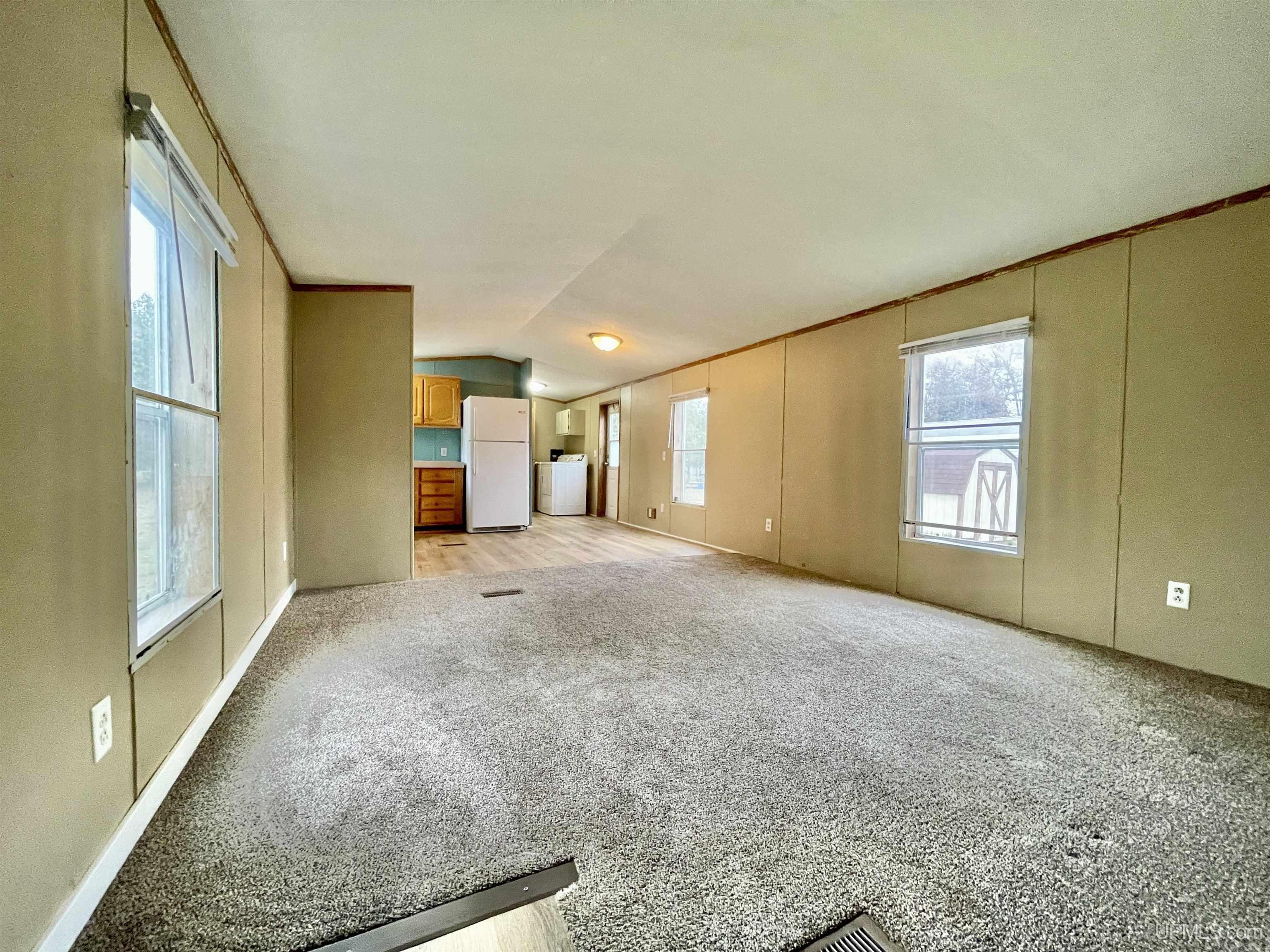 Homes for sale in Gladstone, MI | 8467 P5 Rd, Gladstone, MI 49837 | MLS# 50194220