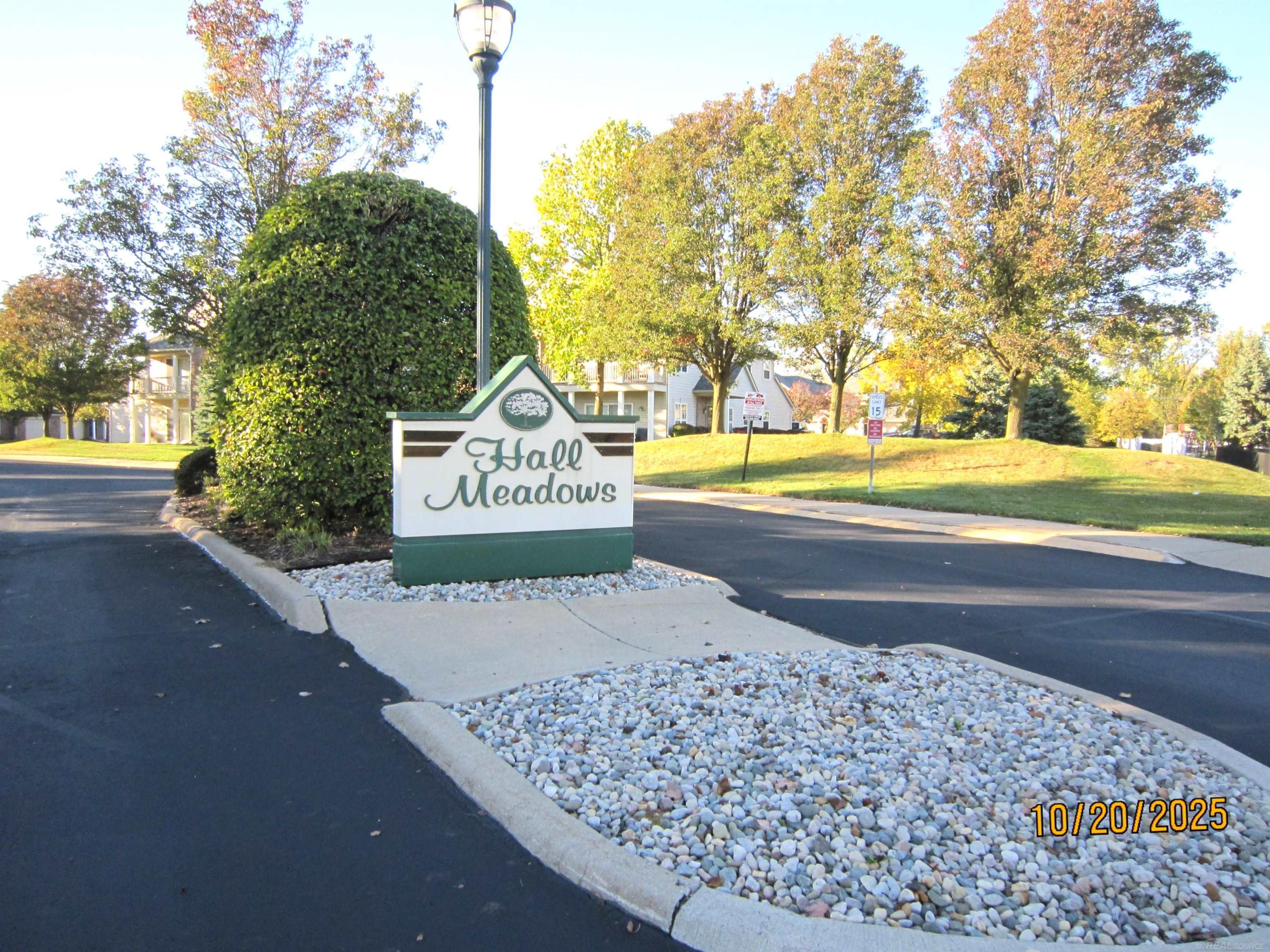 Homes for sale in Macomb Twp, MI | 21015 Cooper Dr, Macomb Twp, MI 48044 | MLS# 50194478