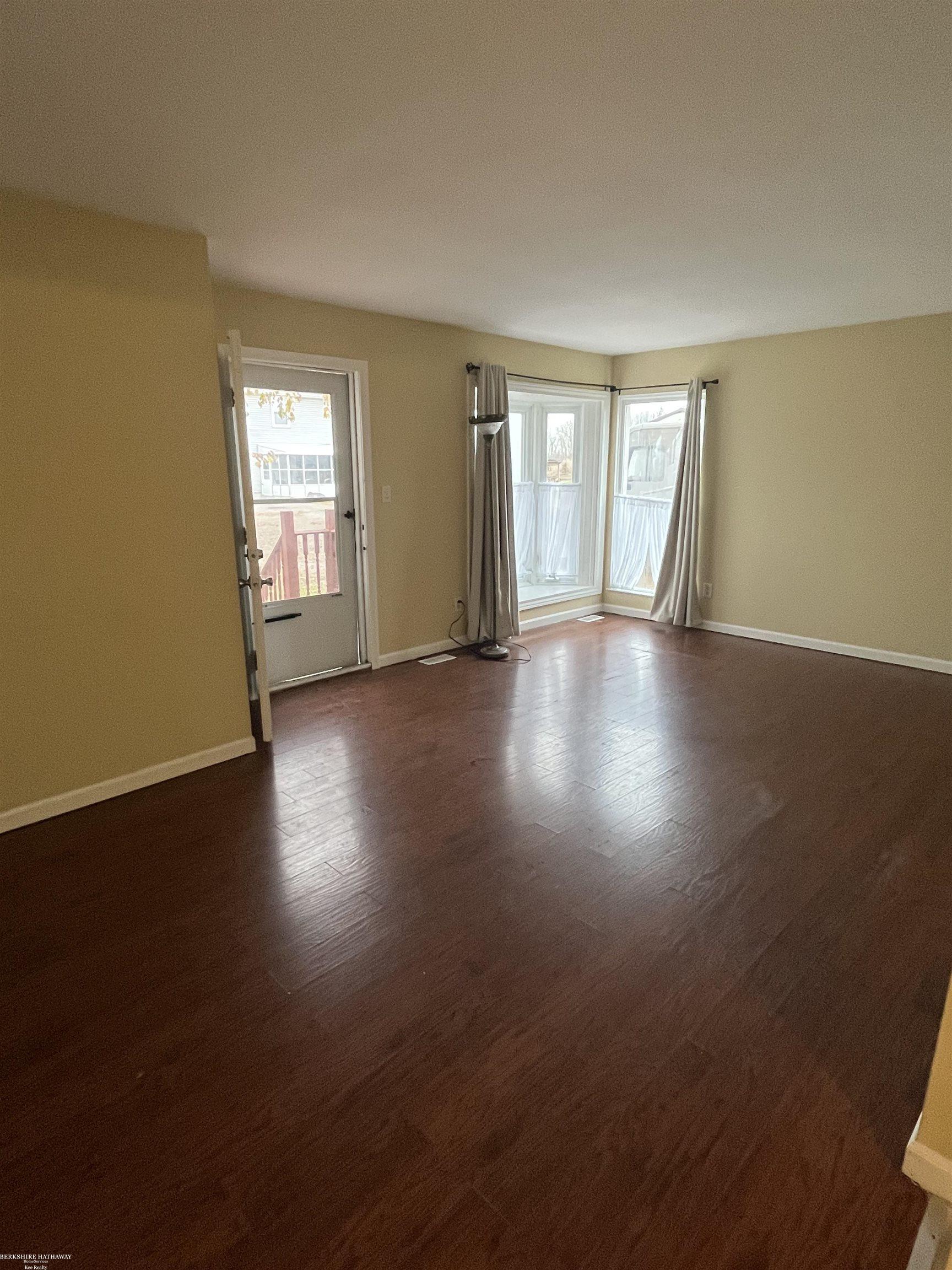 Homes for sale in Rockwood, MI | 35268 Tilford St, Rockwood, MI 48173 | MLS# 50195068