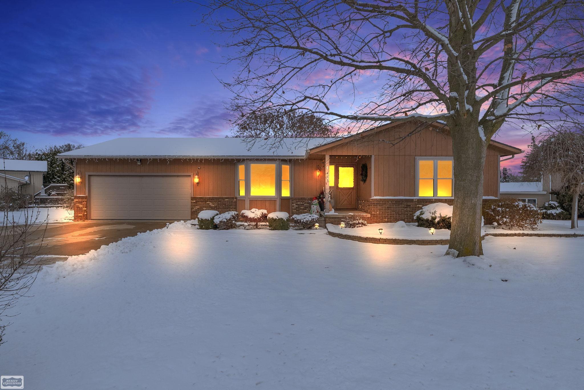 Homes for sale in Almont, MI | 415 W Winds Dr, Almont, MI 48003 | MLS# 50195456