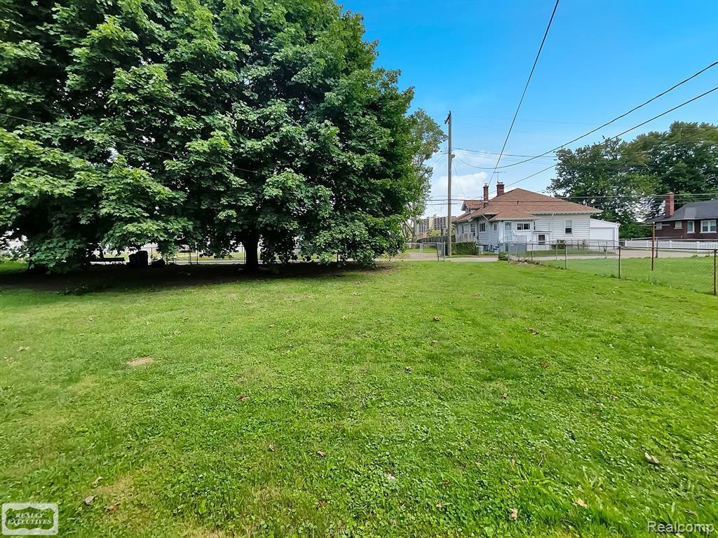 Homes for sale in Mount Clemens, MI | 35 Michigan St, Mount Clemens, MI 48043 | MLS# 50195477