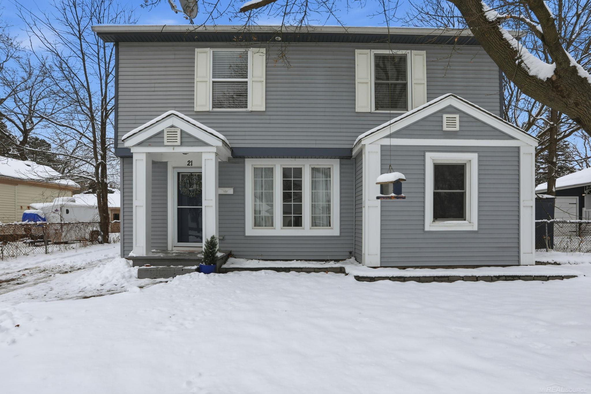 Homes for sale in Lake Orion, MI | 21 N Andrews St, Lake Orion, MI 48362 | MLS# 50195478