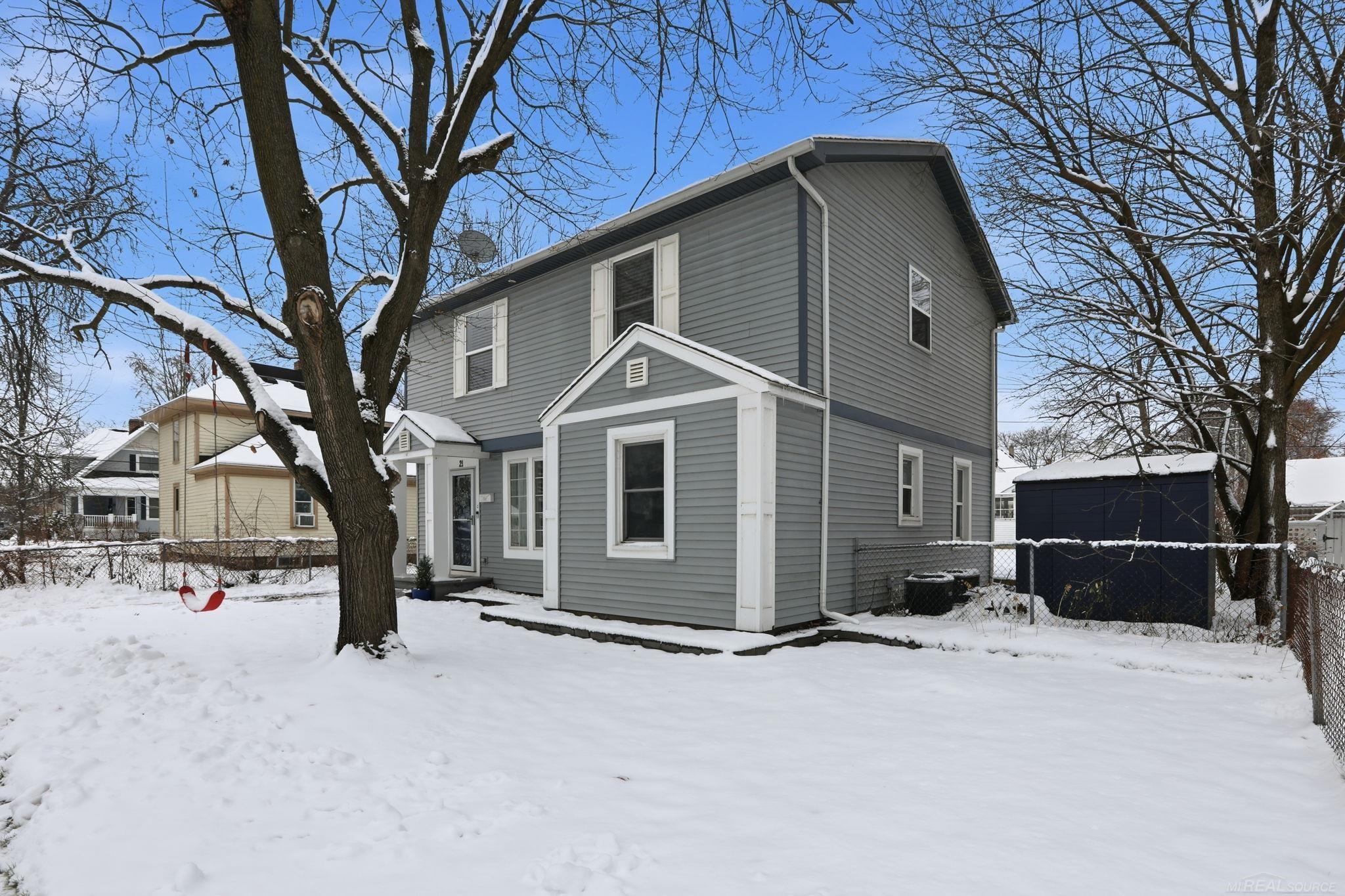 Homes for sale in Lake Orion, MI | 21 N Andrews St, Lake Orion, MI 48362 | MLS# 50195478