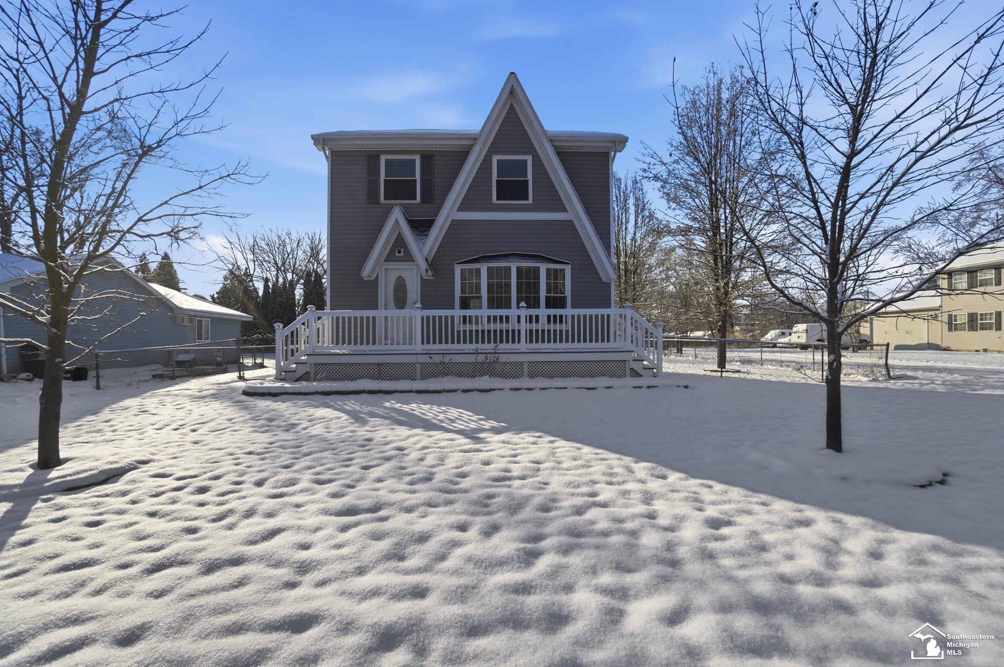 Homes for sale in Temperance, MI | 7350 Elmwood Dr, Temperance, MI 48182 | MLS# 50195480