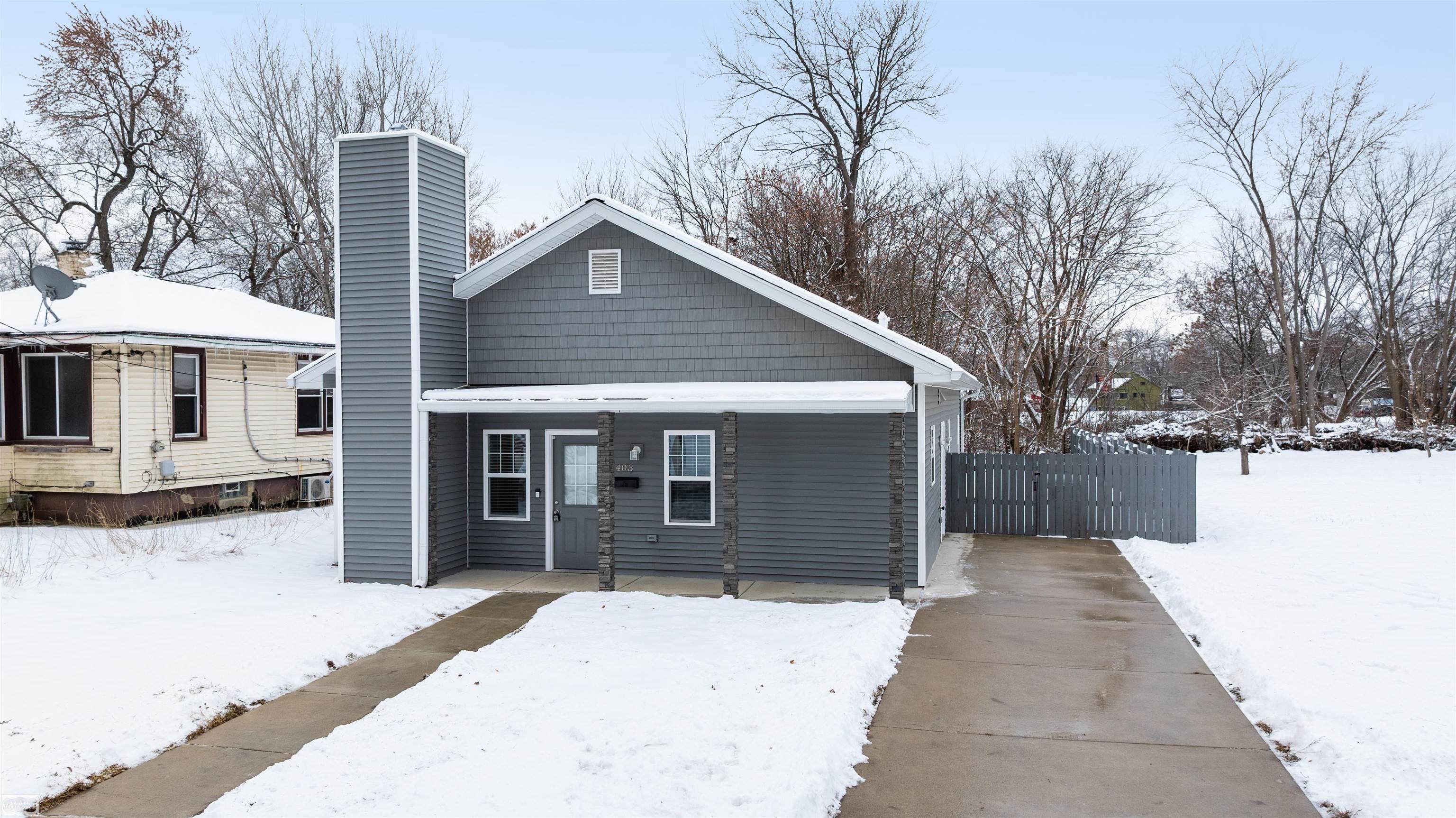 Homes for sale in Pontiac, MI | 403 Voorheis St, Pontiac, MI 48341 | MLS# 50195507