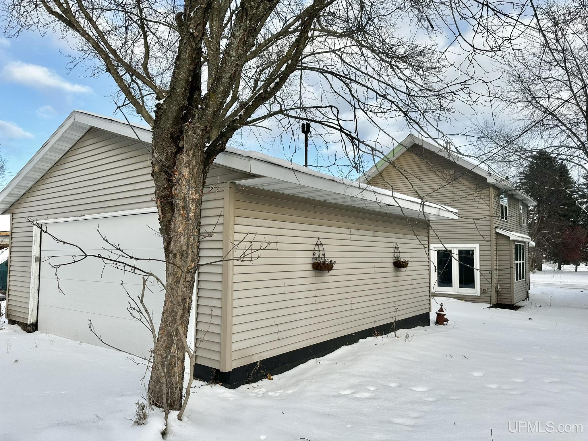 Homes for sale in Kingsford, MI | 121 Wilson Ave, Kingsford, MI 49802 | MLS# 50195523