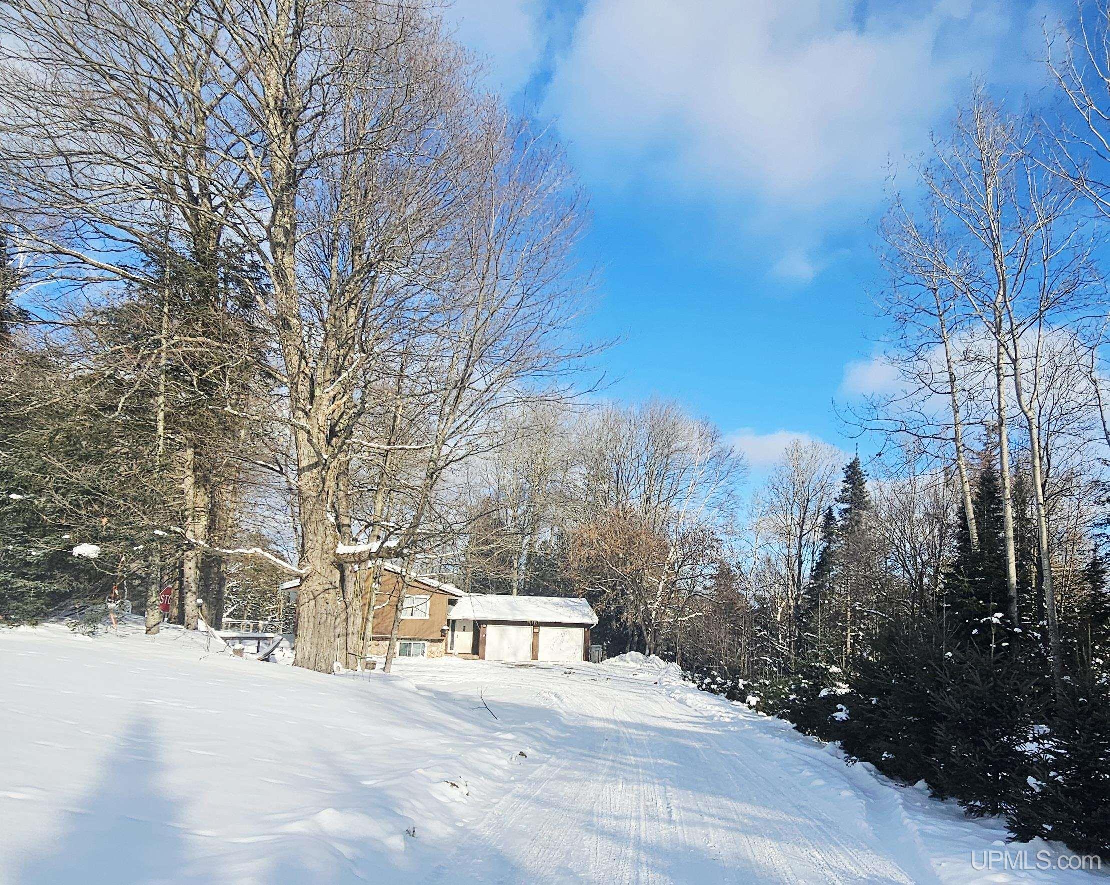 Homes for sale in Gwinn, MI | 550 W M-35 Hwy, Gwinn, MI 49841 | MLS# 50195613