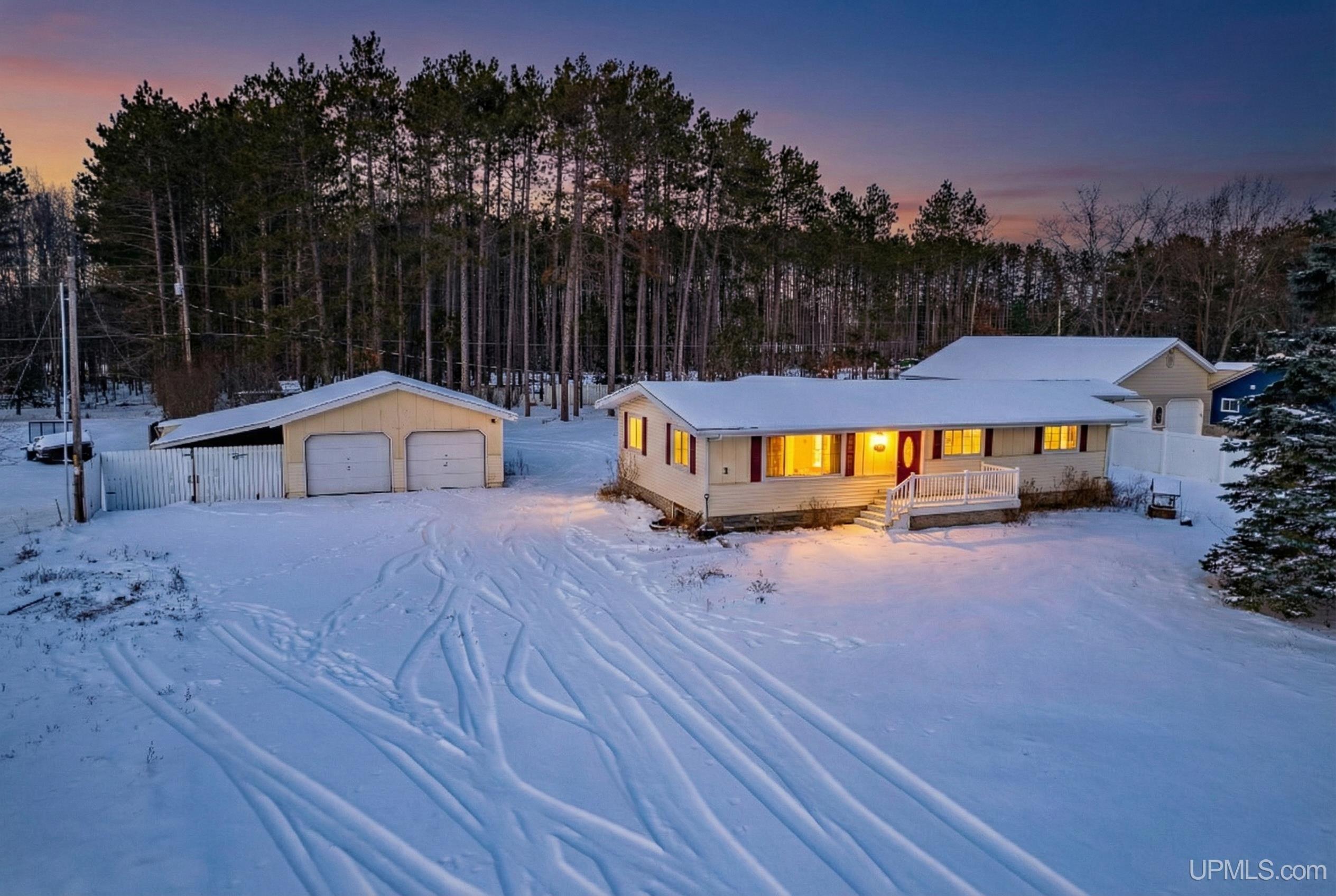 Homes for sale in Escanaba, MI | 4864 Greenwood 1812 Dr, Escanaba, MI 49829 | MLS# 50195617