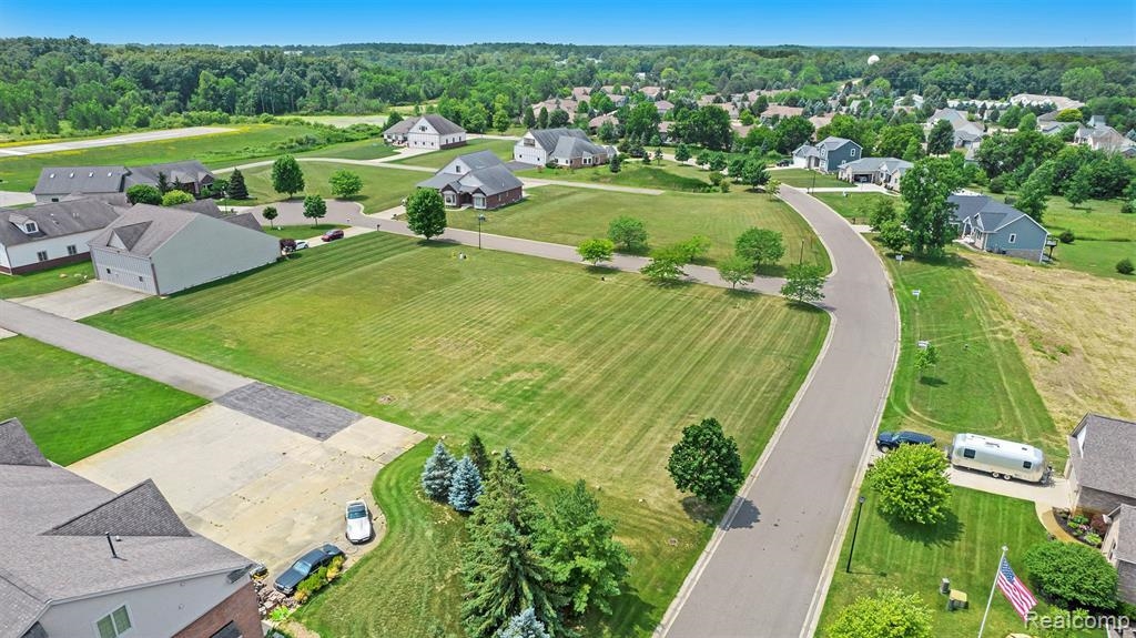 Homes for sale in Linden, MI | 15051 Poberezny Ct, Linden, MI 48451 | MLS# 50195632