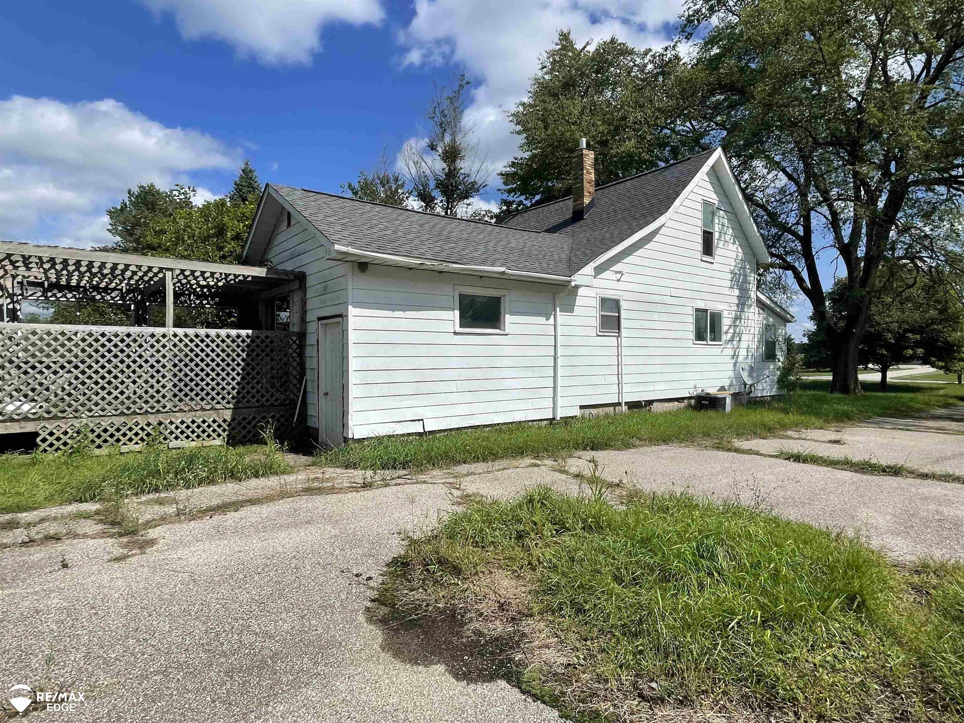 Homes for sale in Hemlock, MI | 3285 N Fordney Rd, Hemlock, MI 48626 | MLS# 50195681