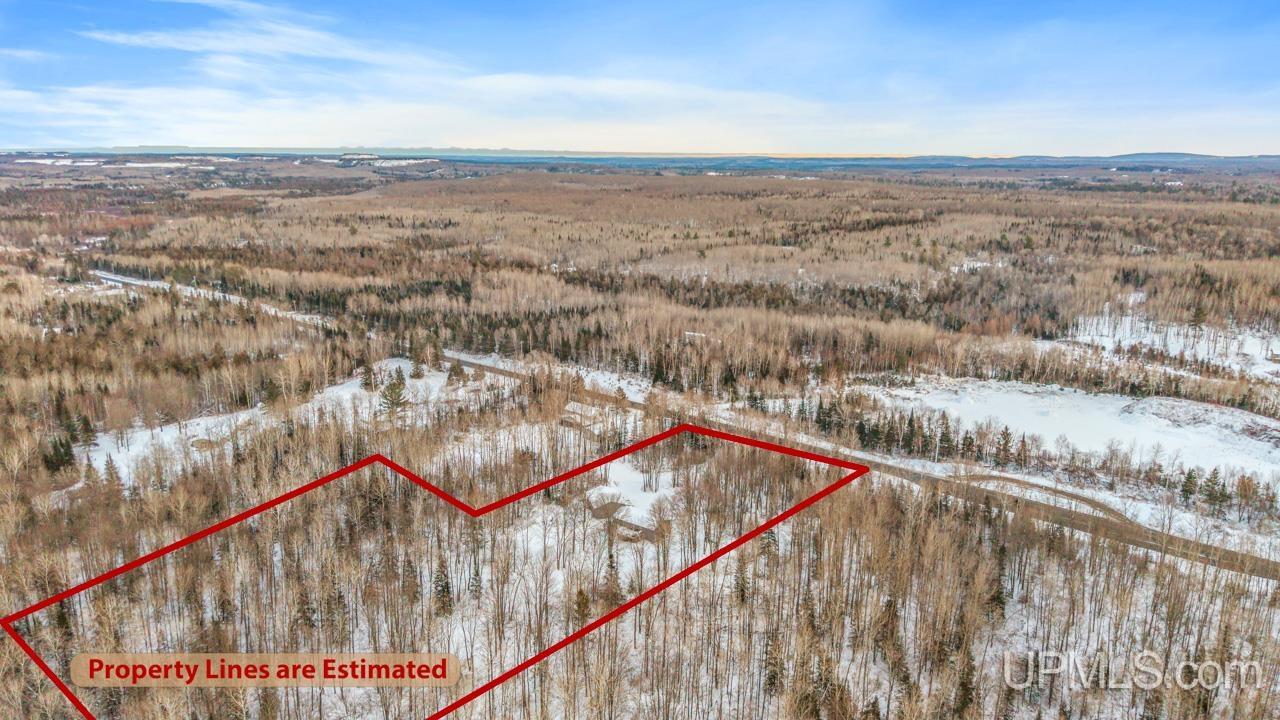 Homes for sale in Iron Mountain, MI | W8500 M69 Hwy, Iron Mountain, MI 49801 | MLS# 50195686