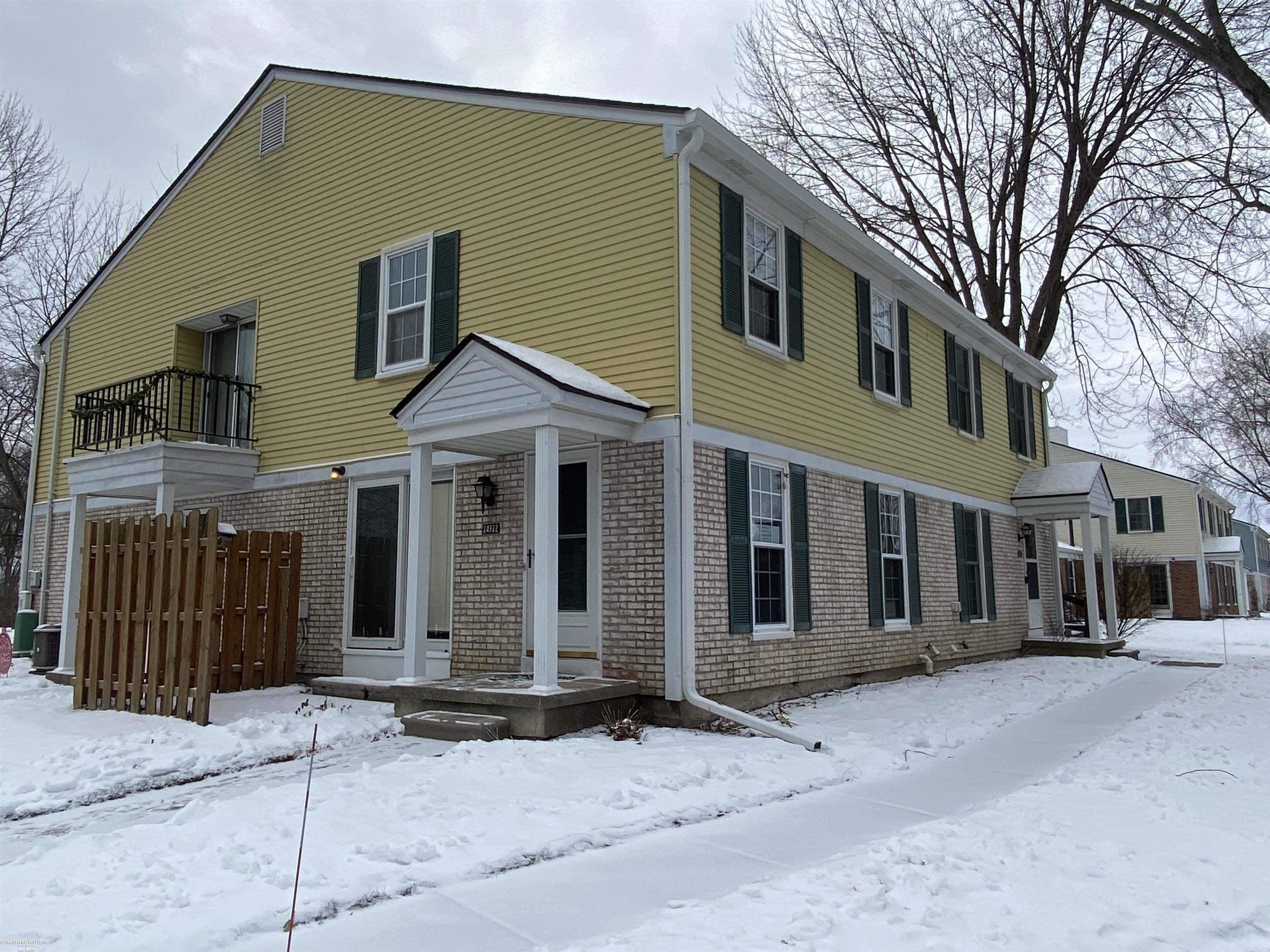 Homes for sale in Harrison Twp, MI | 24722 Meadow Creek Dr, Harrison Twp, MI 48045 | MLS# 50196455