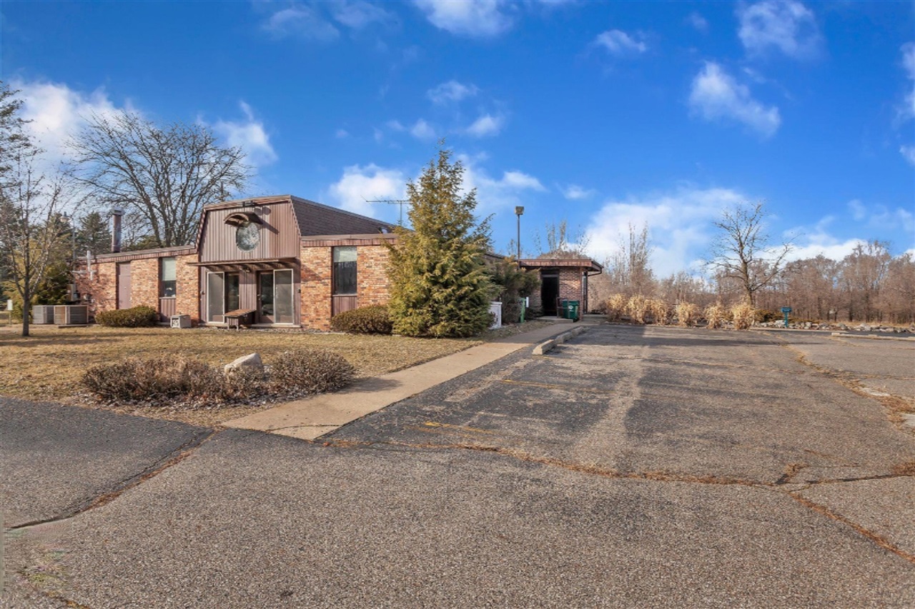 Homes for sale in Springfield, MI | 465 Avenue C, Springfield, MI 49037 | MLS# 70182455