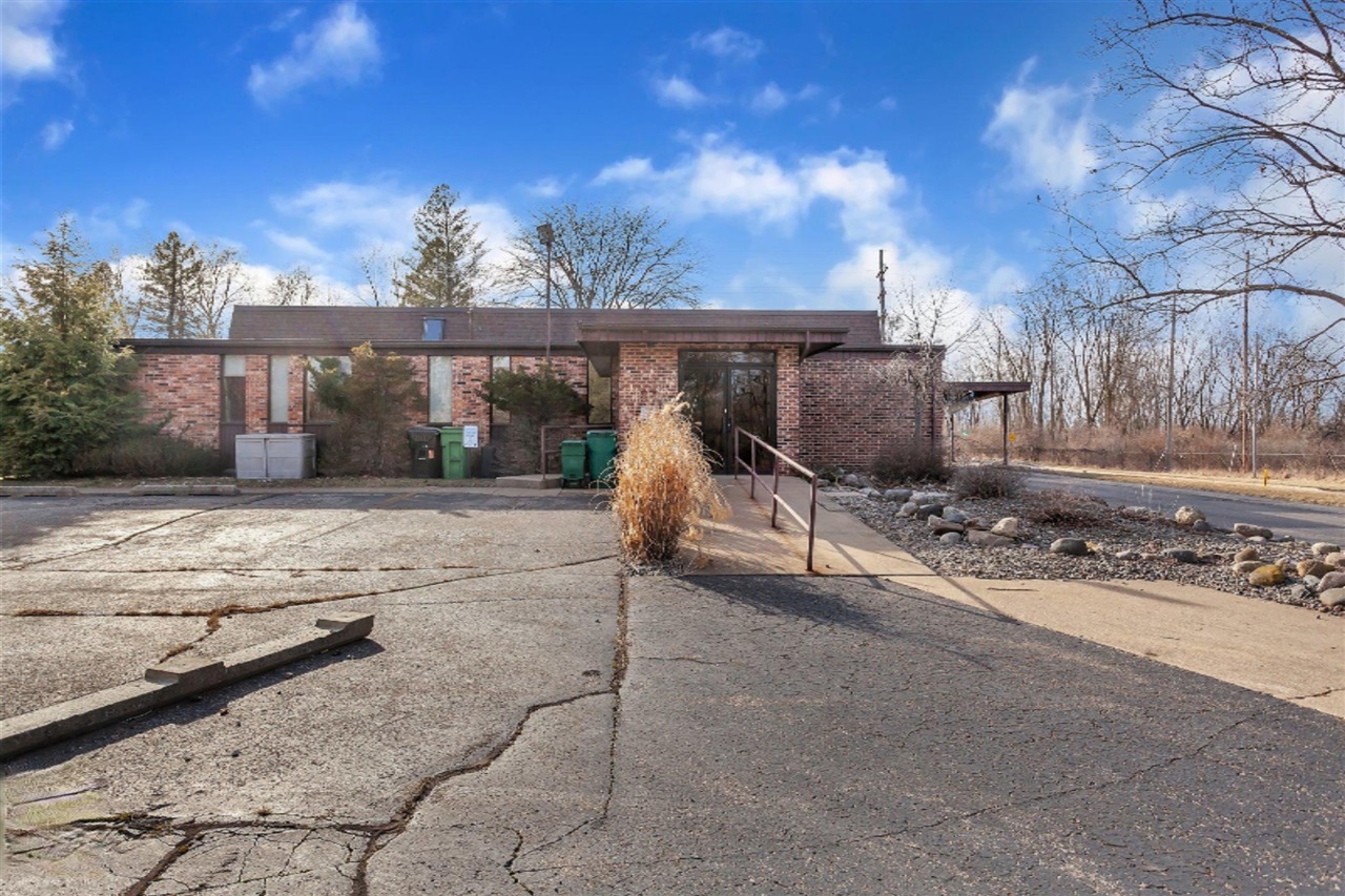 Homes for sale in Springfield, MI | 465 Avenue C, Springfield, MI 49037 | MLS# 70182455