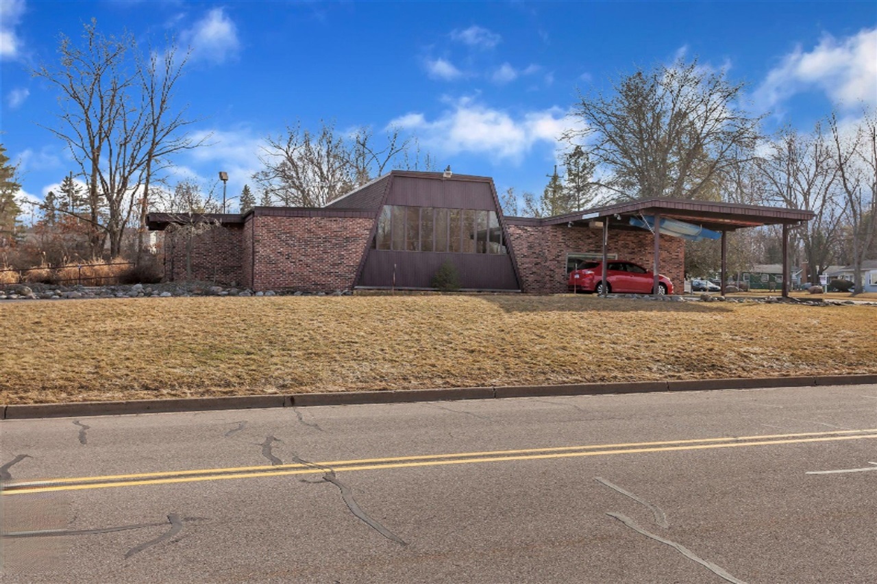 Homes for sale in Springfield, MI | 465 Avenue C, Springfield, MI 49037 | MLS# 70182455