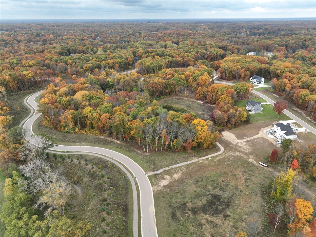 Homes for sale in Kalamazoo, MI | 8115 Majestic Court, Kalamazoo, MI 49009 | MLS# 70304012