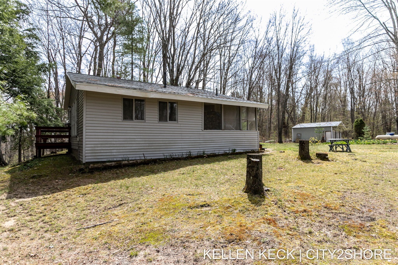 Homes for sale in Free Soil, MI | 5624 E Bennett Rd, Free Soil, MI 49411 | MLS# 70310228