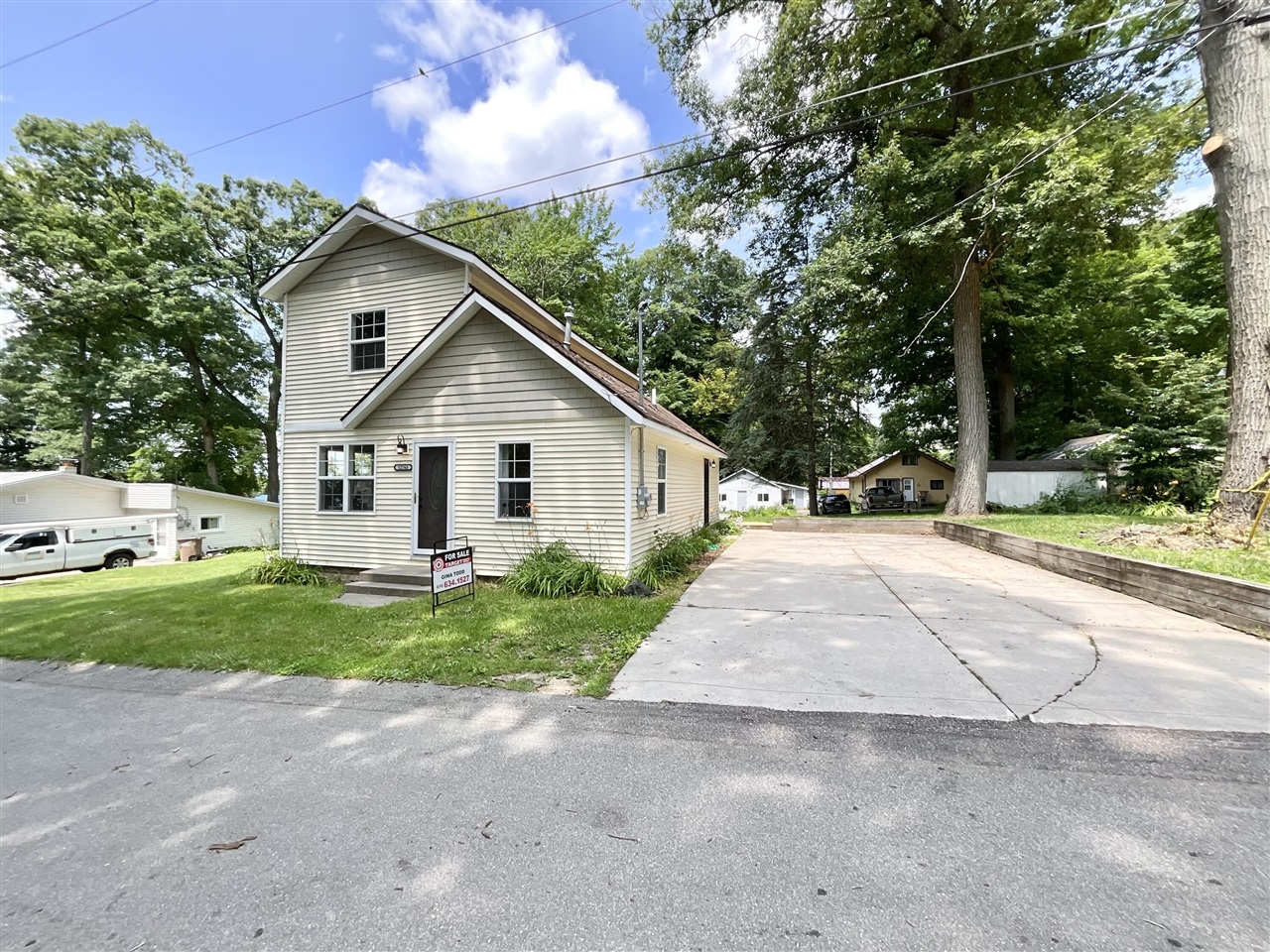 Homes for sale in Gowen, MI | 12763 Gillman St, Gowen, MI 49326 | MLS# 70322029