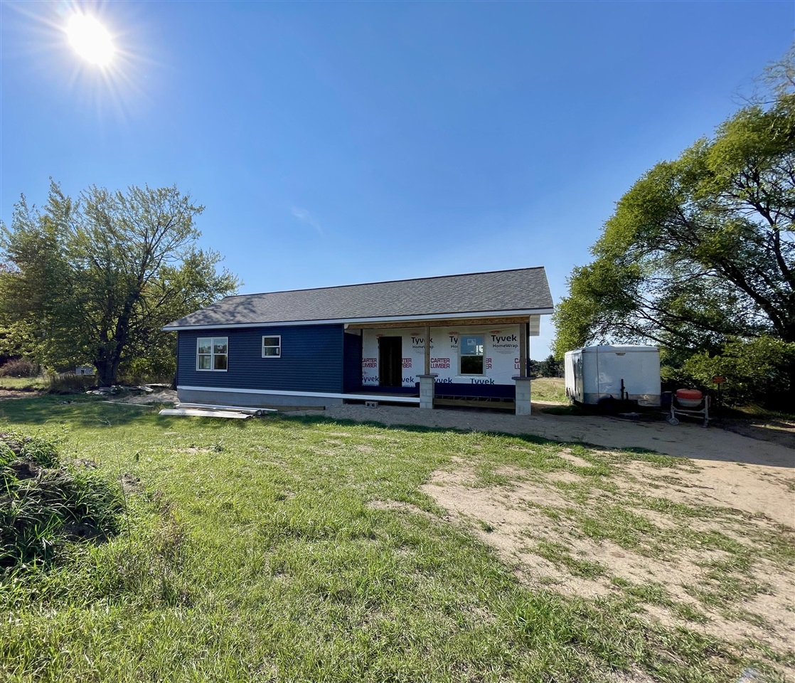 Homes for sale in Pentwater, MI | 6193 S Pere Marquette Hwy, Pentwater, MI 49449 | MLS# 70434679