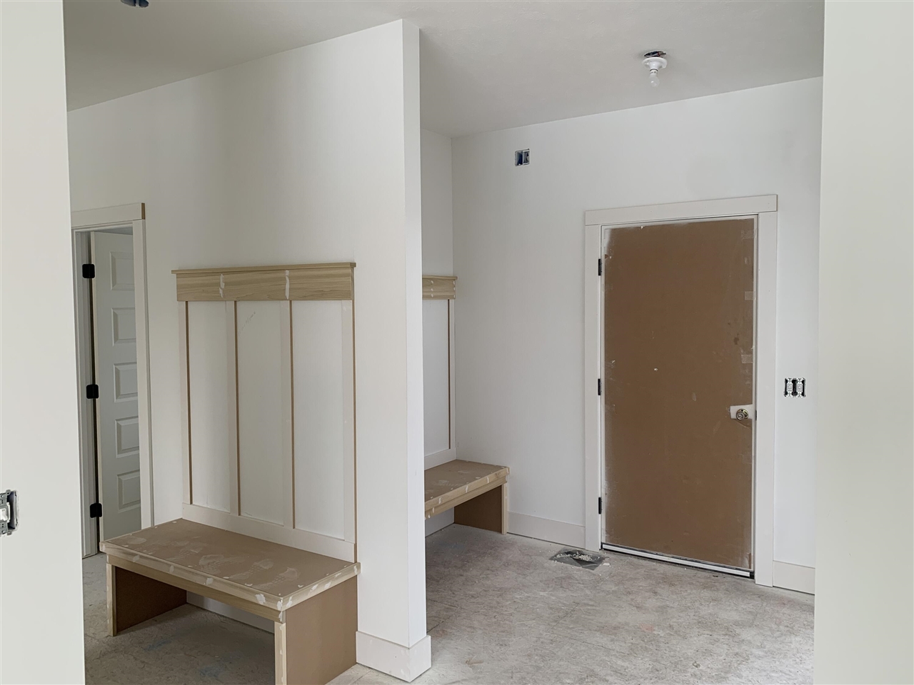 Homes for sale in Rockford, MI | 7876 Woodhurst Dr, Rockford, MI 49341 | MLS# 70437381