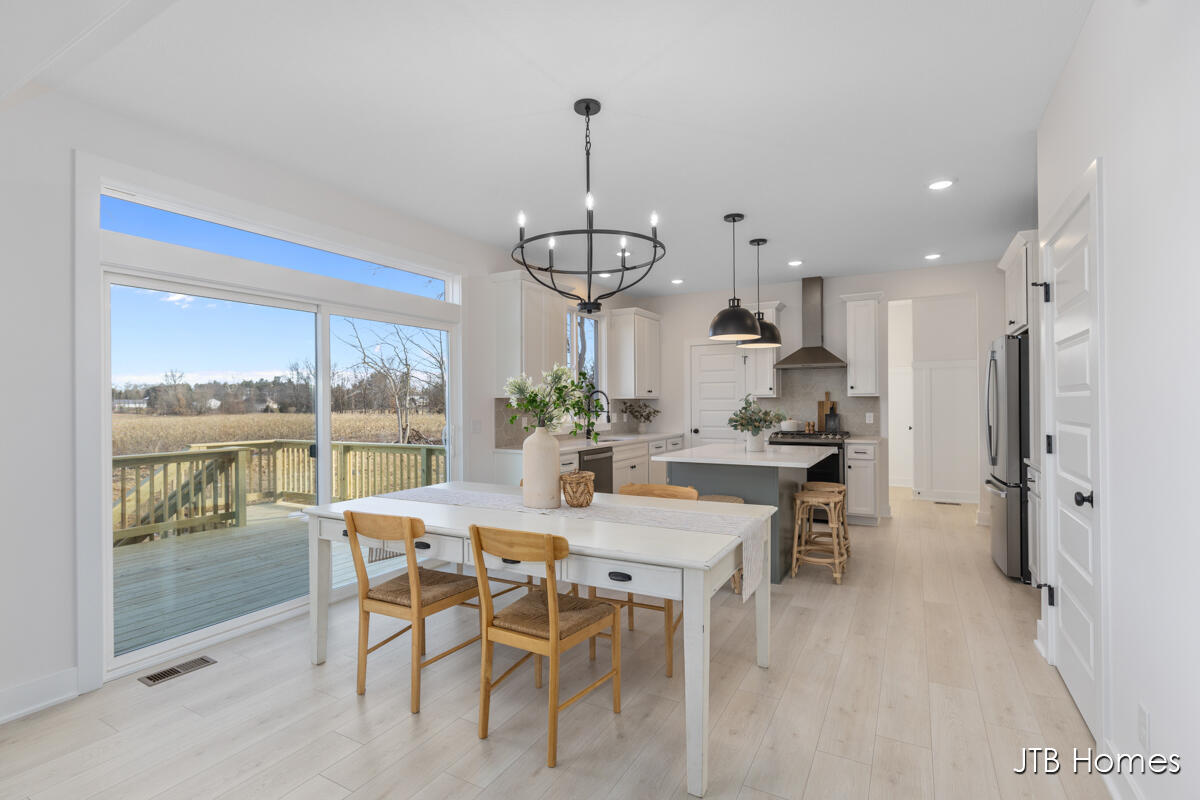 Homes for sale in Rockford, MI | 7867 Woodhurst Dr, Rockford, MI 49341 | MLS# 70437383