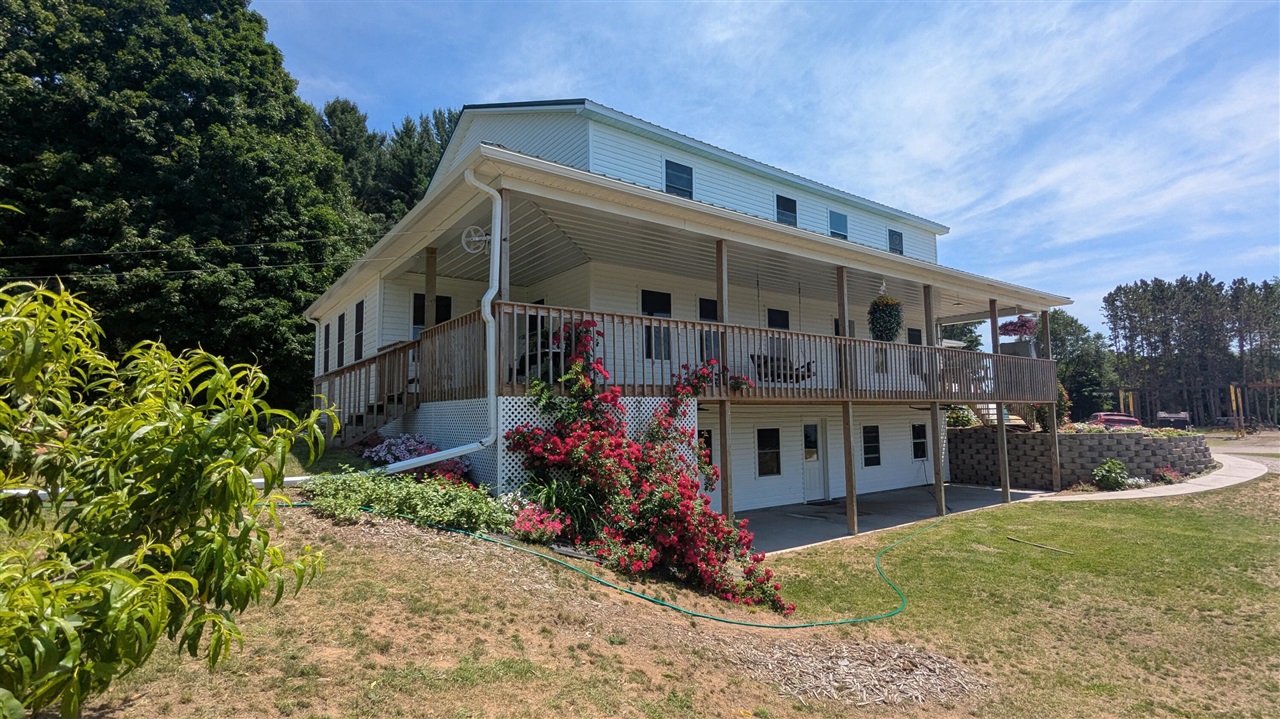 Homes for sale in Bear Lake, MI | 7909 11 Mile Rd, Bear Lake, MI 49614 | MLS# 70448717