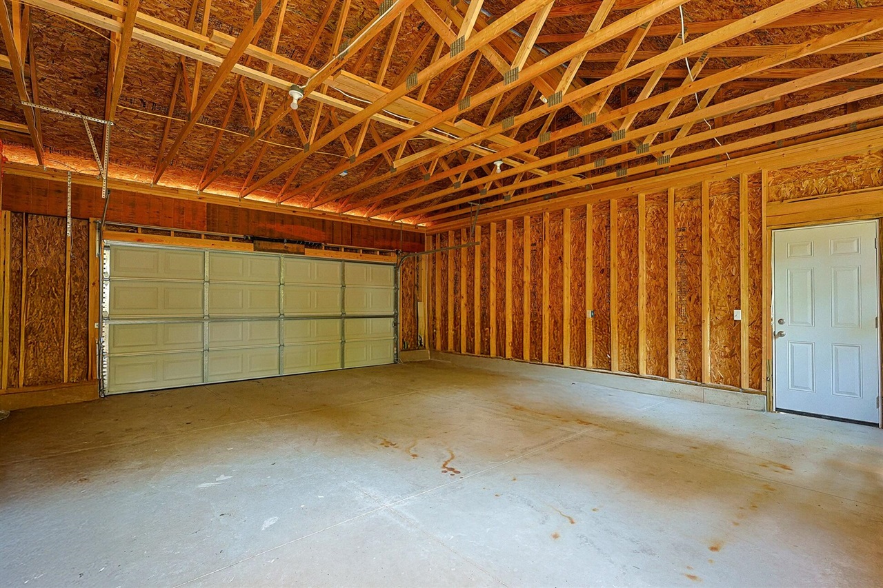 Homes for sale in Muskegon, MI | 1949 Summerset Dr, Muskegon, MI 49442 | MLS# 70449023