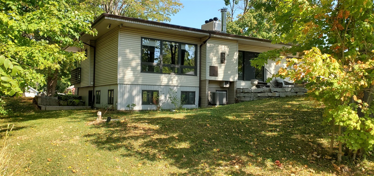 Homes for sale in South Haven, MI | 746 Lee St, South Haven, MI 49090 | MLS# 70449610