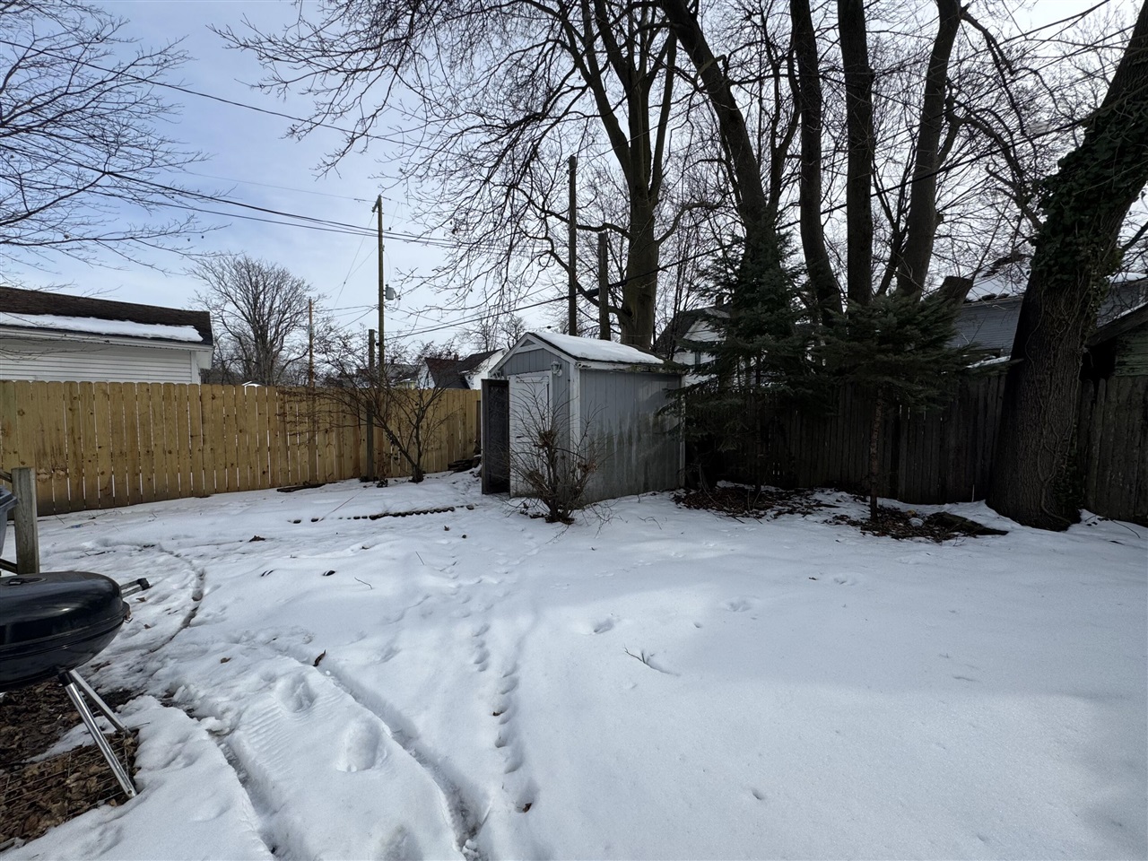 Homes for sale in Kalamazoo, MI | 918 Clinton Ave, Kalamazoo, MI 49001 | MLS# 70450428