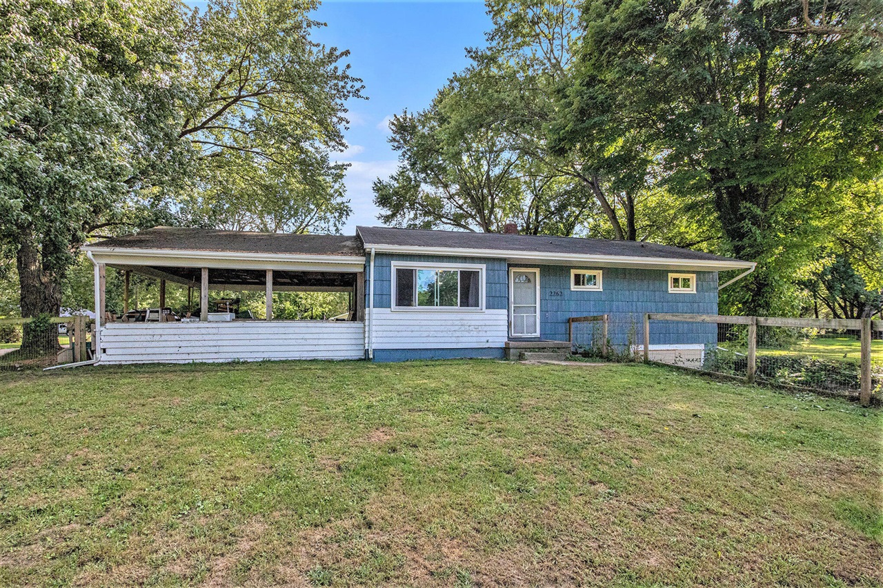 Homes for sale in Niles, MI | 2262 Warren Rd, Niles, MI 49120 | MLS# 70450522