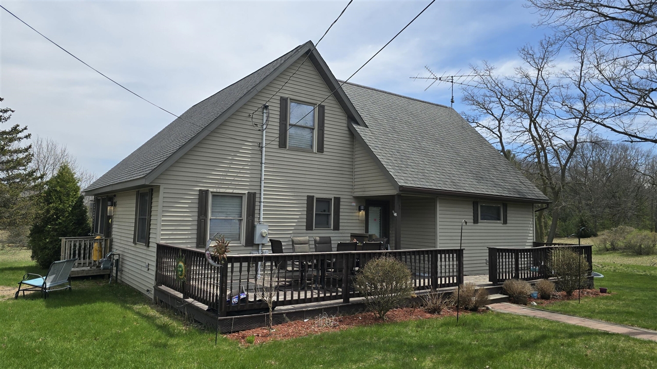 Homes for sale in Manistee, MI | 721 Merkey Rd, Manistee, MI 49660 | MLS# 70450563