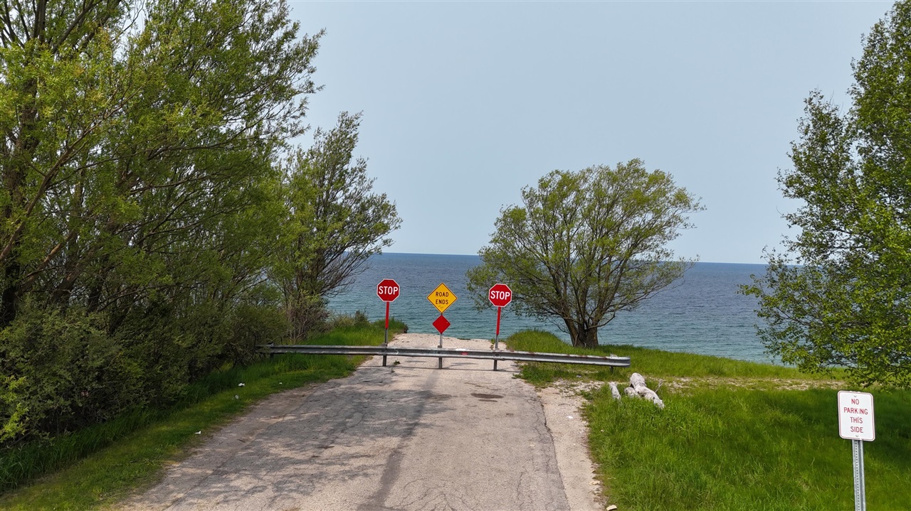 Homes for sale in Manistee, MI | 721 Merkey Rd, Manistee, MI 49660 | MLS# 70450563