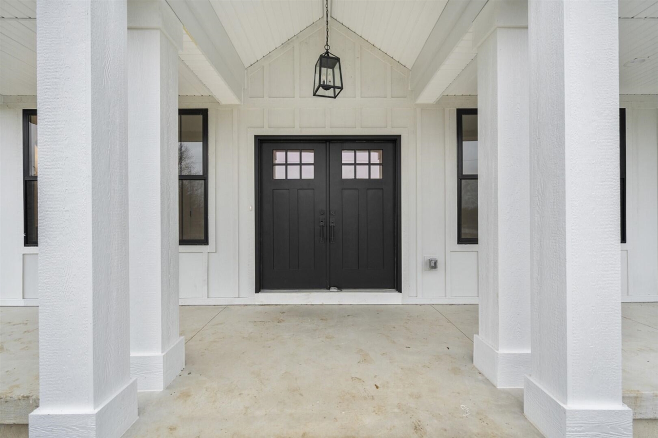 Homes for sale in Northville, MI | 8200 Pine Ridge Ct, Northville, MI 48168 | MLS# 70451383