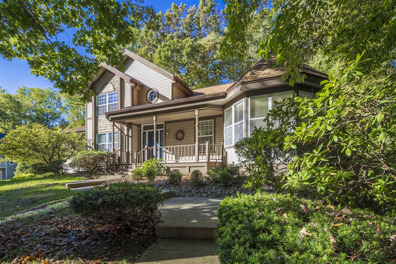 Homes for sale in Buchanan, MI | 3004 White Oaks Ln, Buchanan, MI 49107 | MLS# 70453697