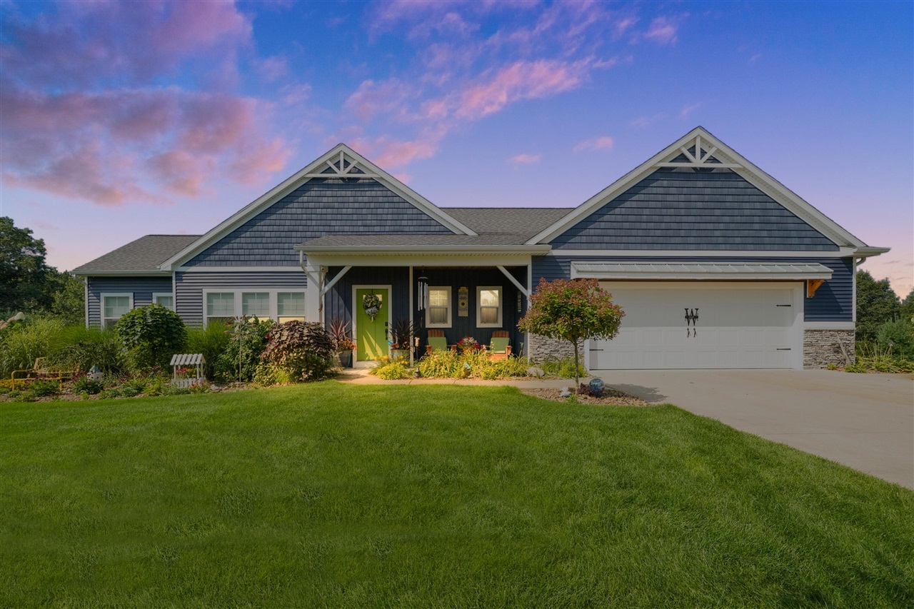 Homes for sale in Stanwood, MI | 21889 Hilltop Cir, Stanwood, MI 49346 | MLS# 70454039