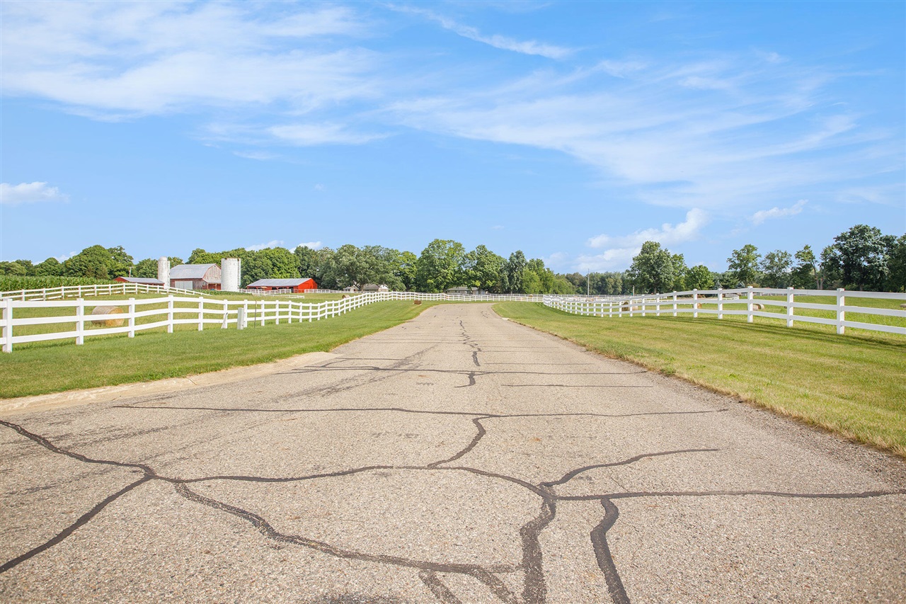 Homes for sale in Galesburg, MI | 1978 Hickory Ridge, Galesburg, MI 49053 | MLS# 70454578