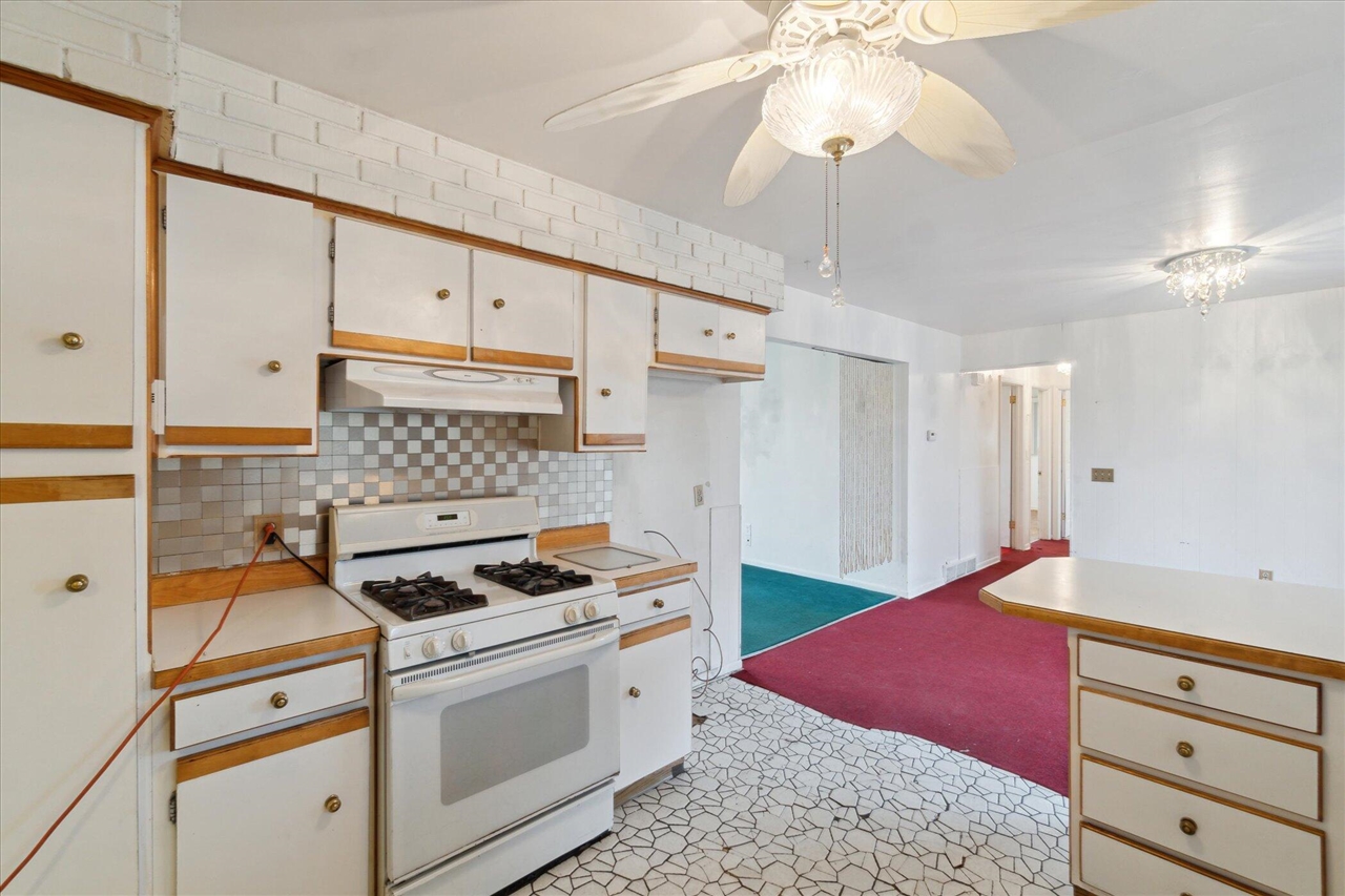 Homes for sale in Saginaw, MI | 3172 Mysylvia Dr, Saginaw, MI 48601 | MLS# 70455059