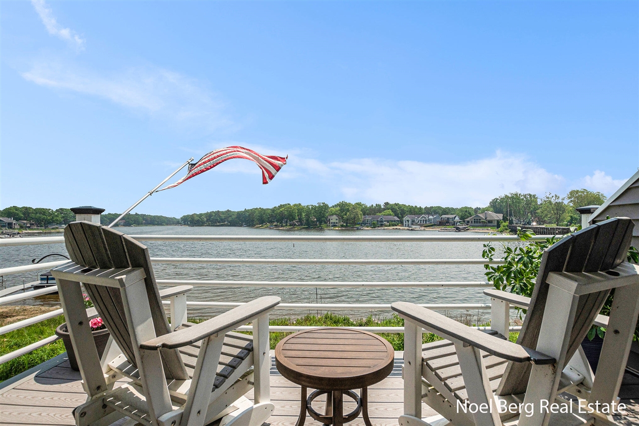 Homes for sale in Spring Lake, MI | 606 Edgewater Ct, Spring Lake, MI 49456 | MLS# 70455102