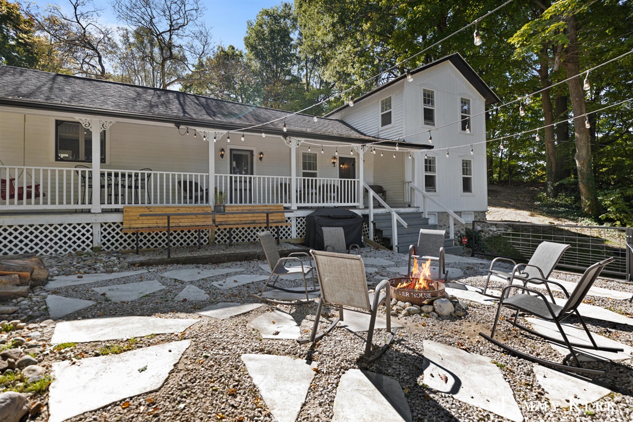 Homes for sale in Fennville, MI | 3148 Manlius Rd, Fennville, MI 49408 | MLS# 70455975