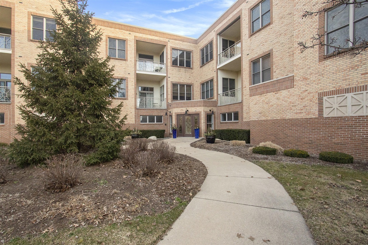 Homes for sale in Holland, MI | 29 E 6Th St #314, Holland, MI 49423 | MLS# 70456276