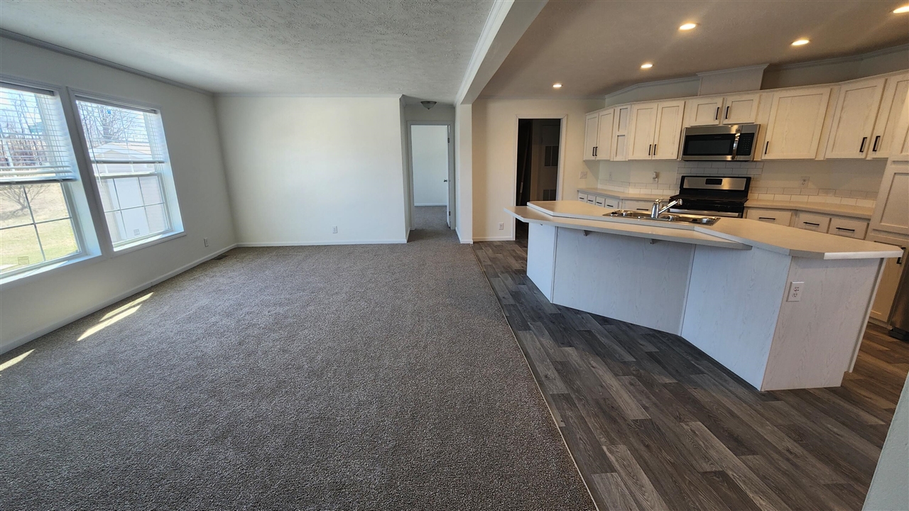 Homes for sale in Charlotte, MI | 884 Ottawa Ct #7, Charlotte, MI 48813 | MLS# 70457638