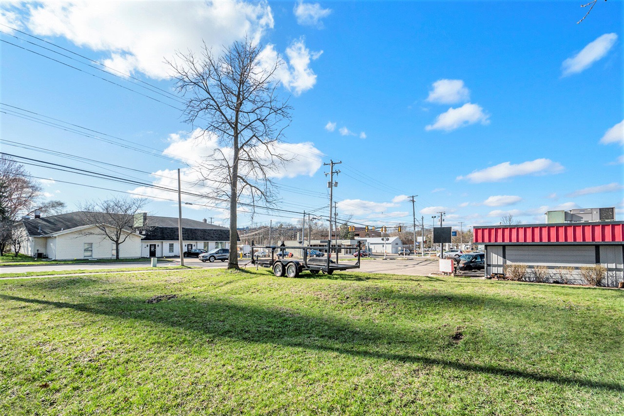 Homes for sale in Kalamazoo, MI | 1813 S Westnedge Ave, Kalamazoo, MI 49008 | MLS# 70460983