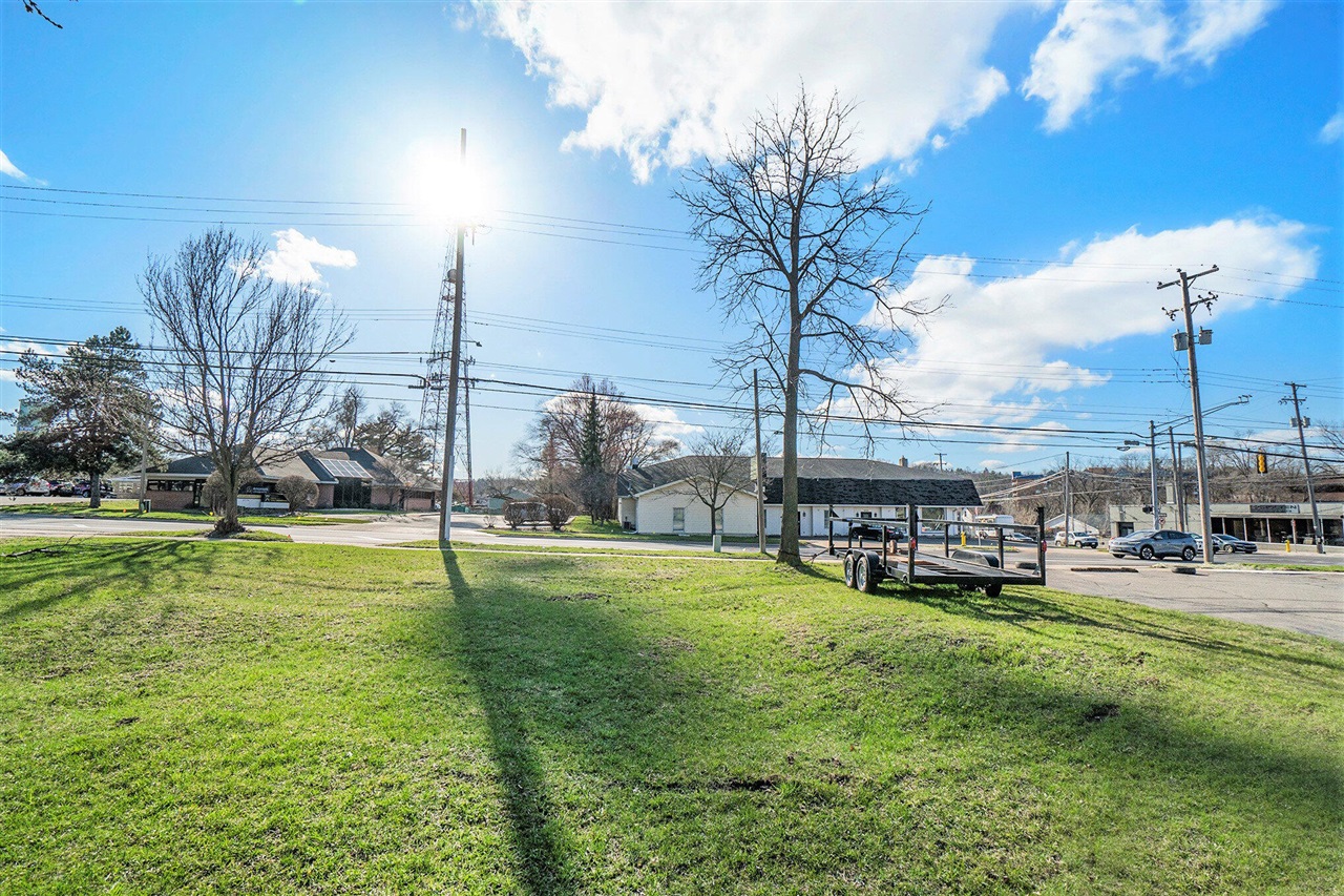 Homes for sale in Kalamazoo, MI | 1813 S Westnedge Ave, Kalamazoo, MI 49008 | MLS# 70460983